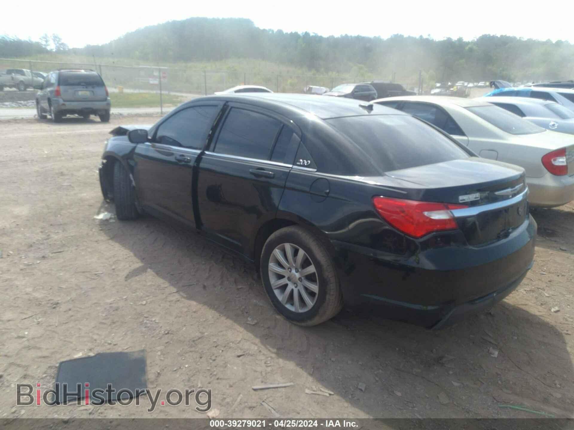 2013 CHRYSLER 200 - VIN: 1C3CCBBB3DN597799 - Фото 3