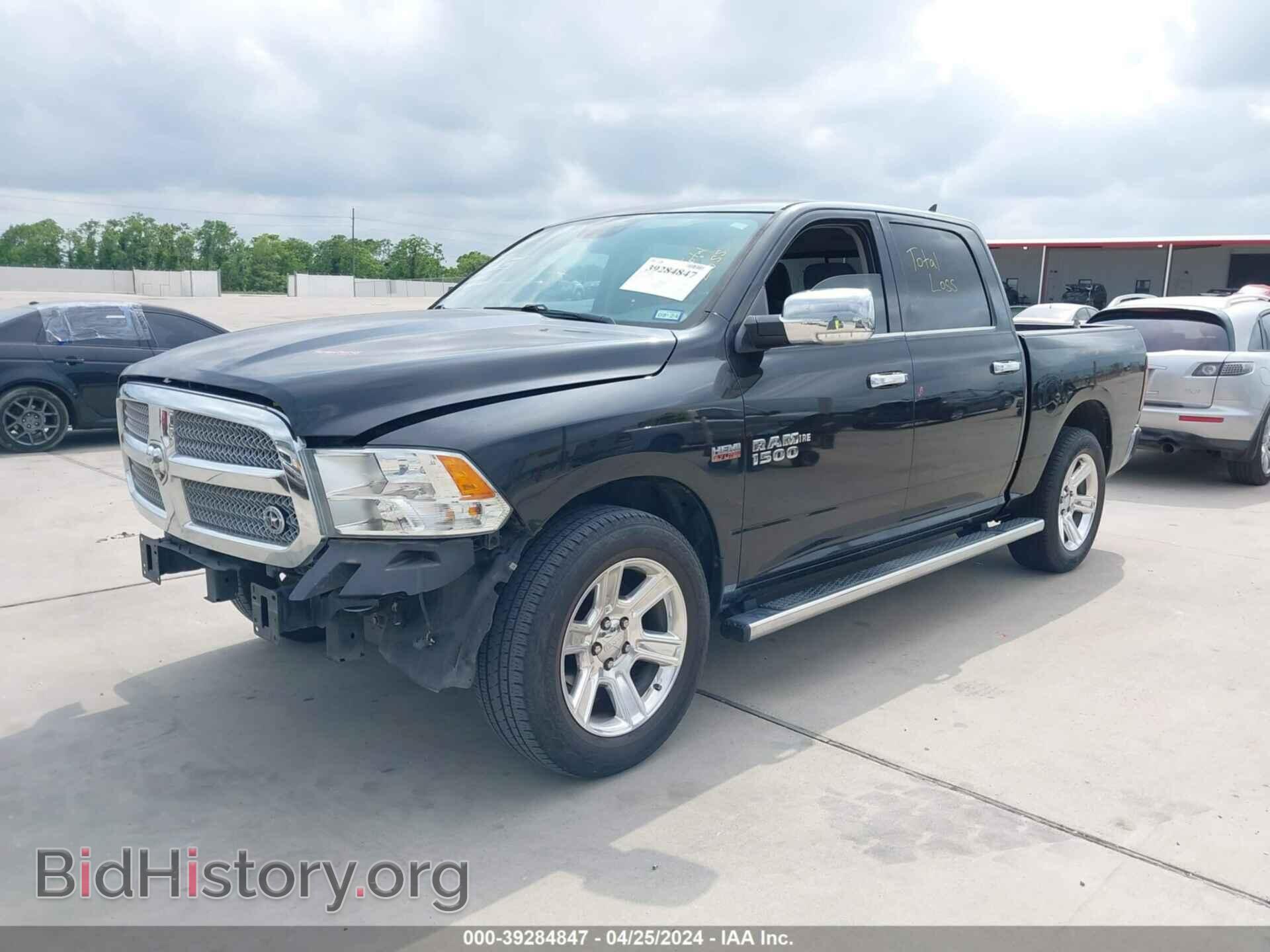 2018 RAM 1500 - VIN: 1C6RR6LT2JS206018 - Фото 2