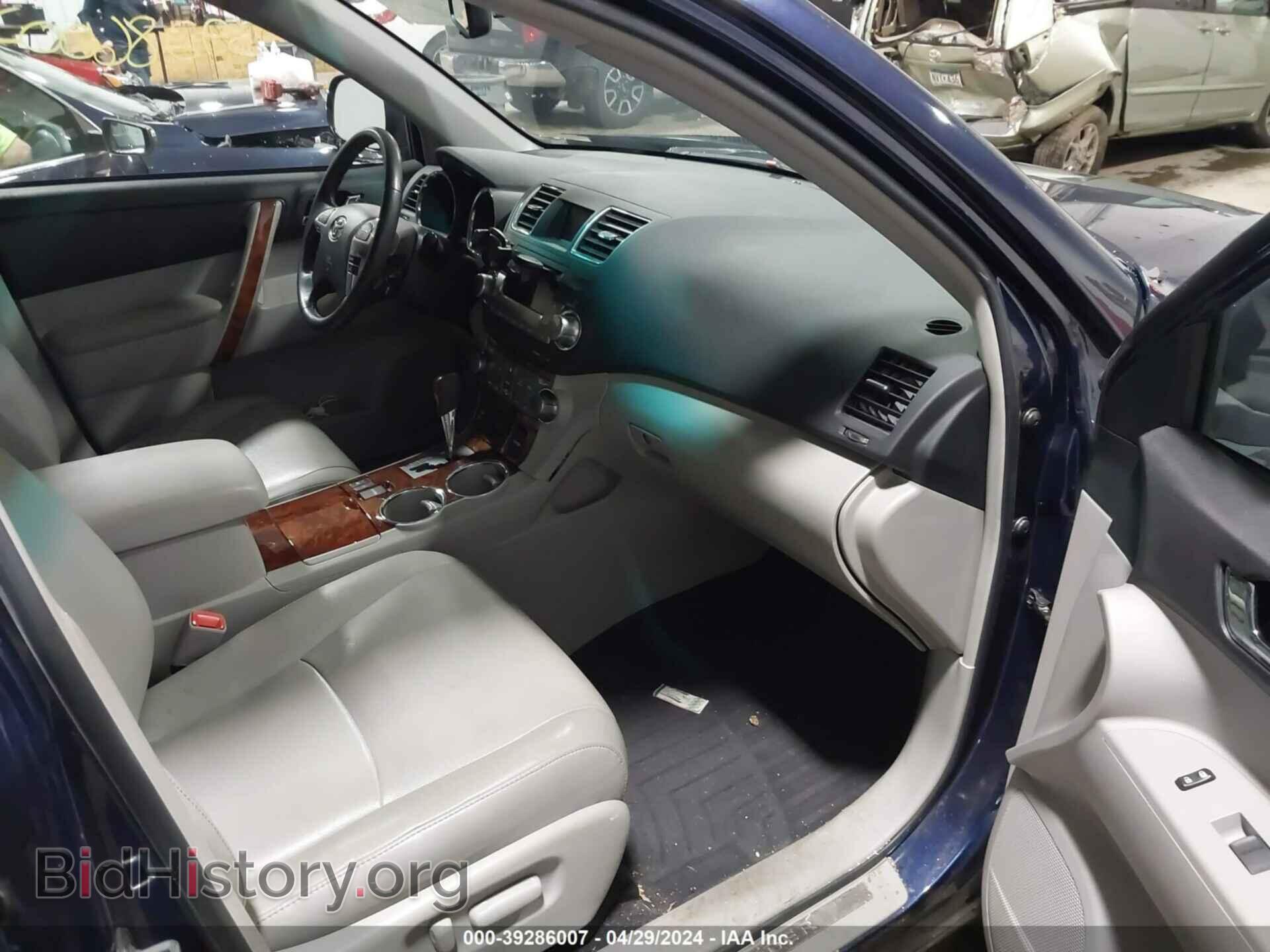 2011 TOYOTA HIGHLANDER - VIN: 5TDDK3EHXBS049511 - Фото 5