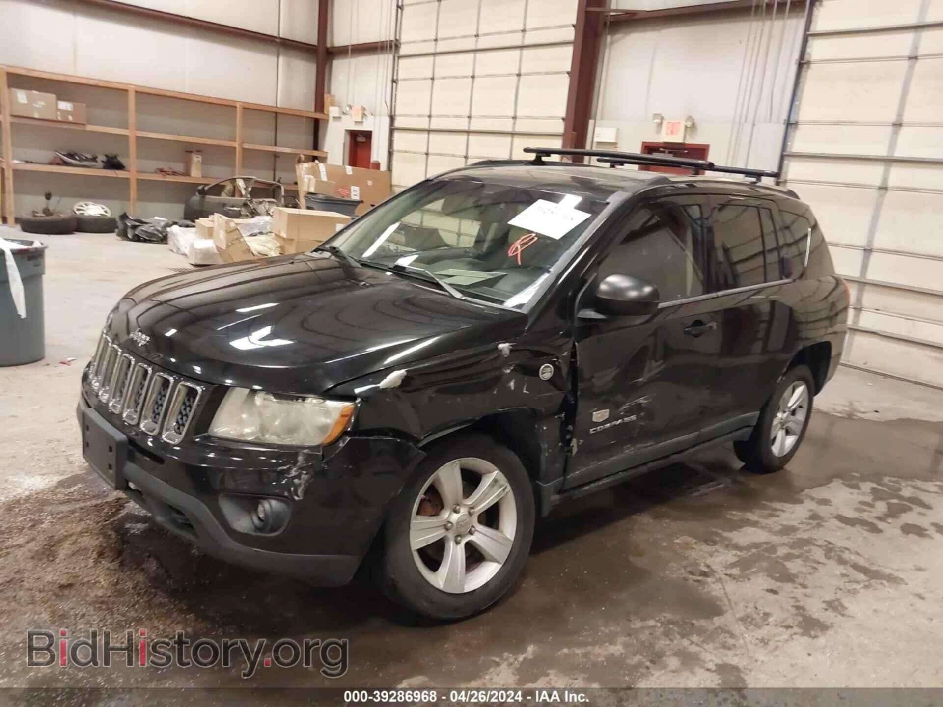 2011 JEEP COMPASS - VIN: 1J4NF5FB6BD182111 - Photo 2