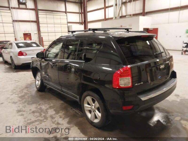 2011 Jeep COMPASS (VIN 1J4NF5FB6BD182111) — photo 3 of 16