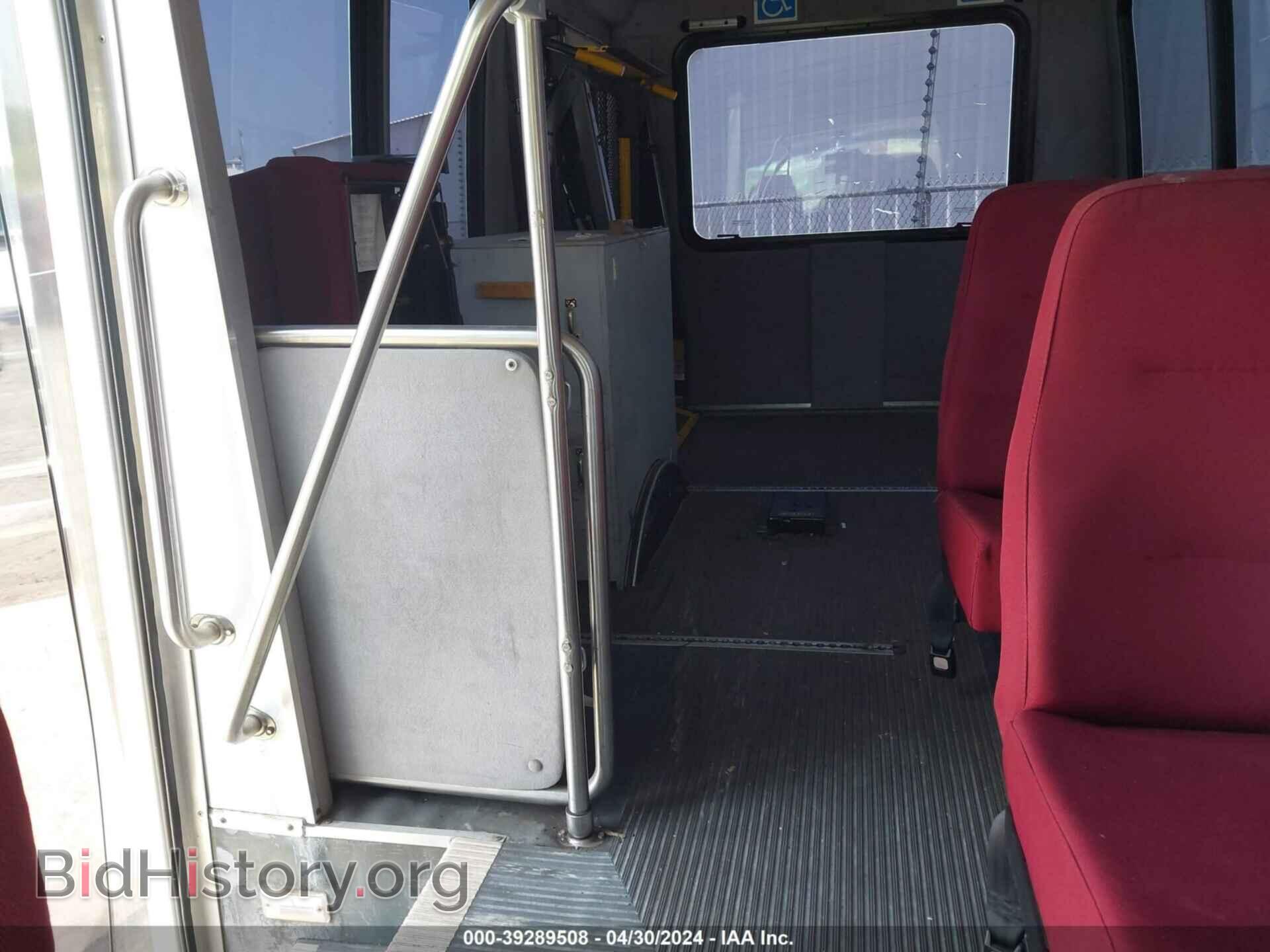 2006 FORD E-350 CUTAWAY - VIN: 1FDWE35P26DA54786 - Фото 7