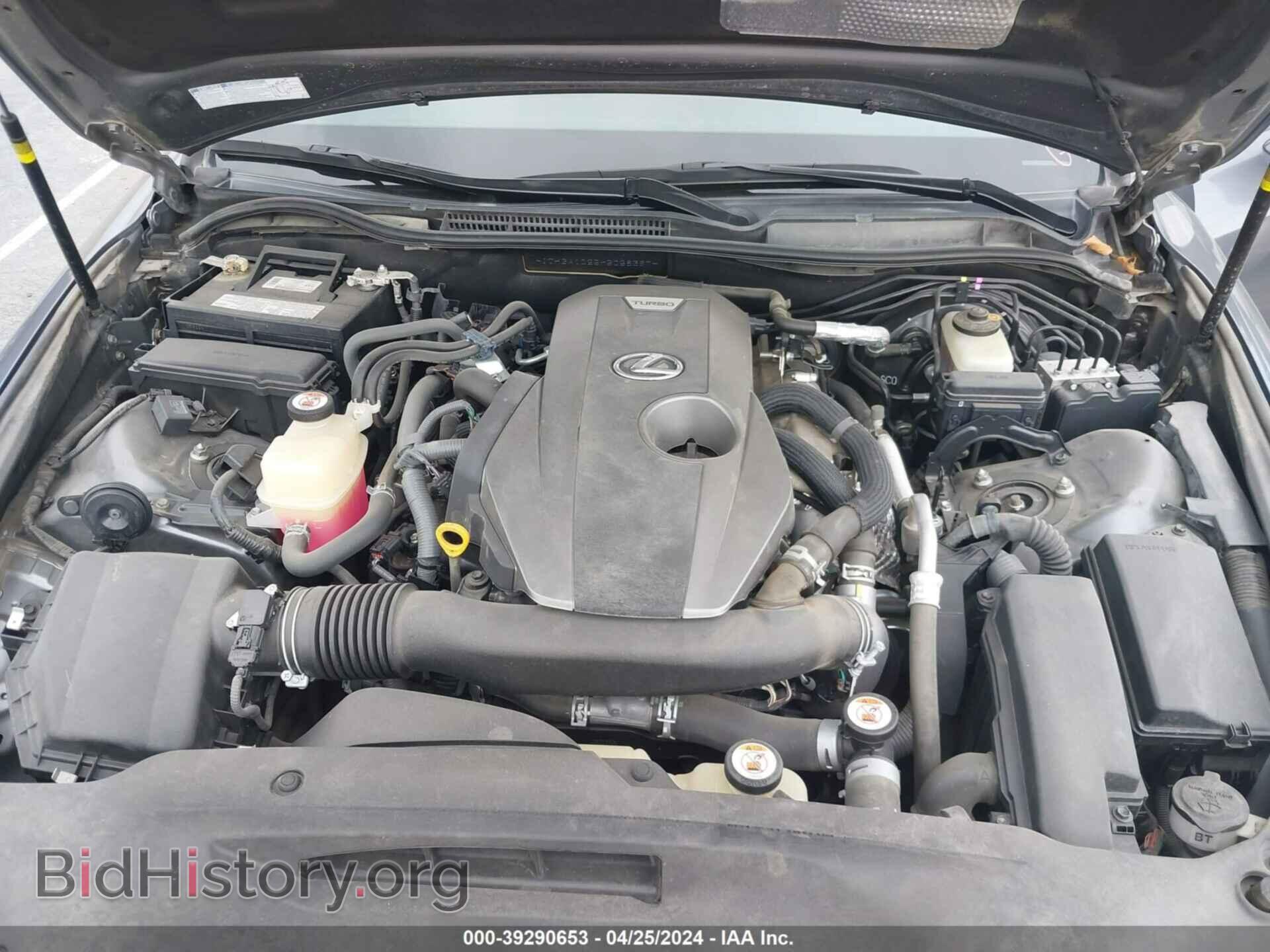 2017 LEXUS IS 200T - VIN: JTHBA1D25H5058397 - Фото 10