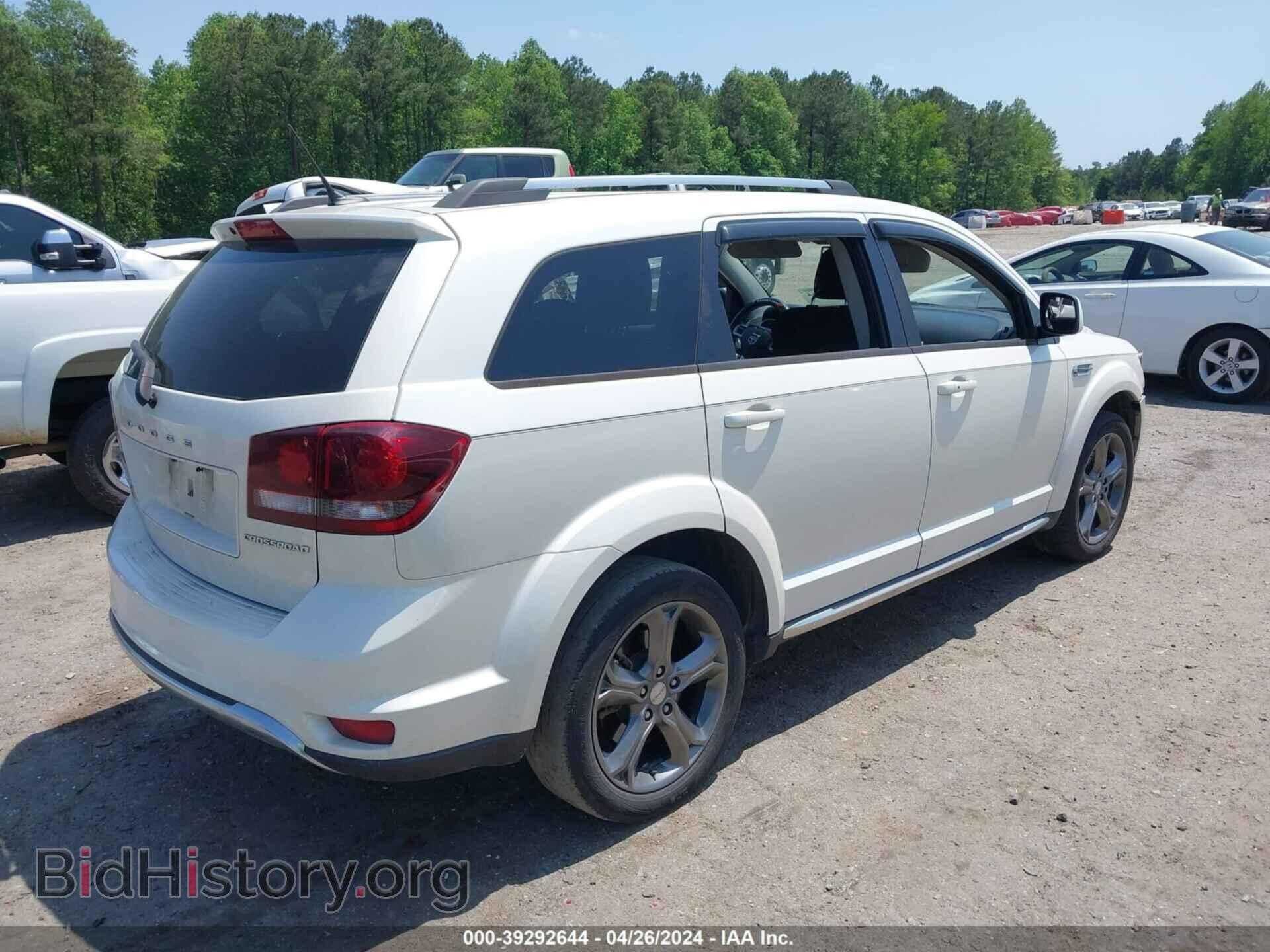 2016 DODGE JOURNEY - VIN: 3C4PDCGB7GT215528 - Фото 4