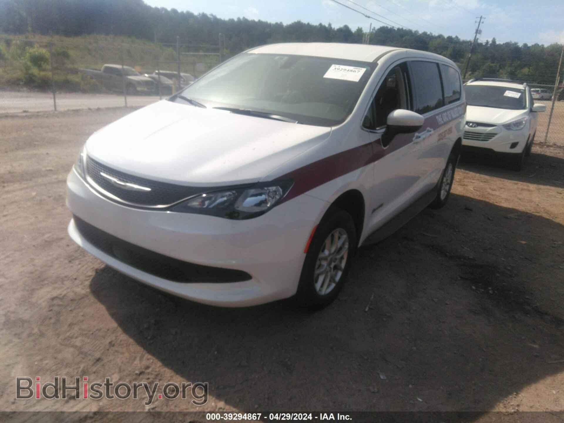 2022 CHRYSLER VOYAGER - VIN: 2C4RC1CG0NR118348 - Фото 2