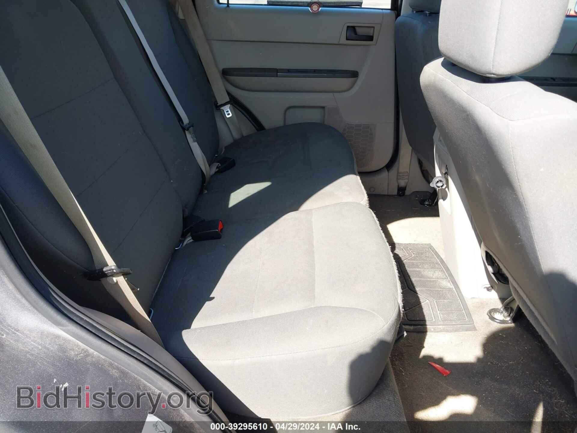 2011 FORD ESCAPE - VIN: 1FMCU0C71BKB42838 - Фото 8