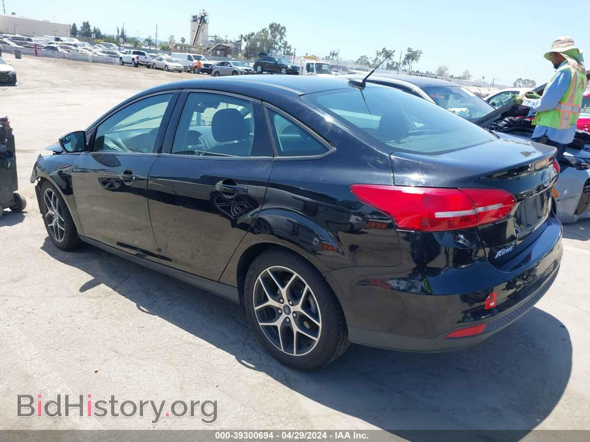 2017 FORD FOCUS - VIN: 1FADP3H29HL325136 - Фото 3