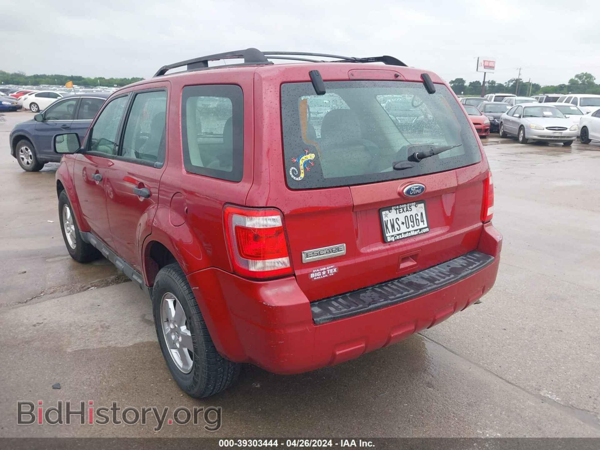 2011 FORD ESCAPE - VIN: 1FMCU0C71BKB72292 - Фото 3