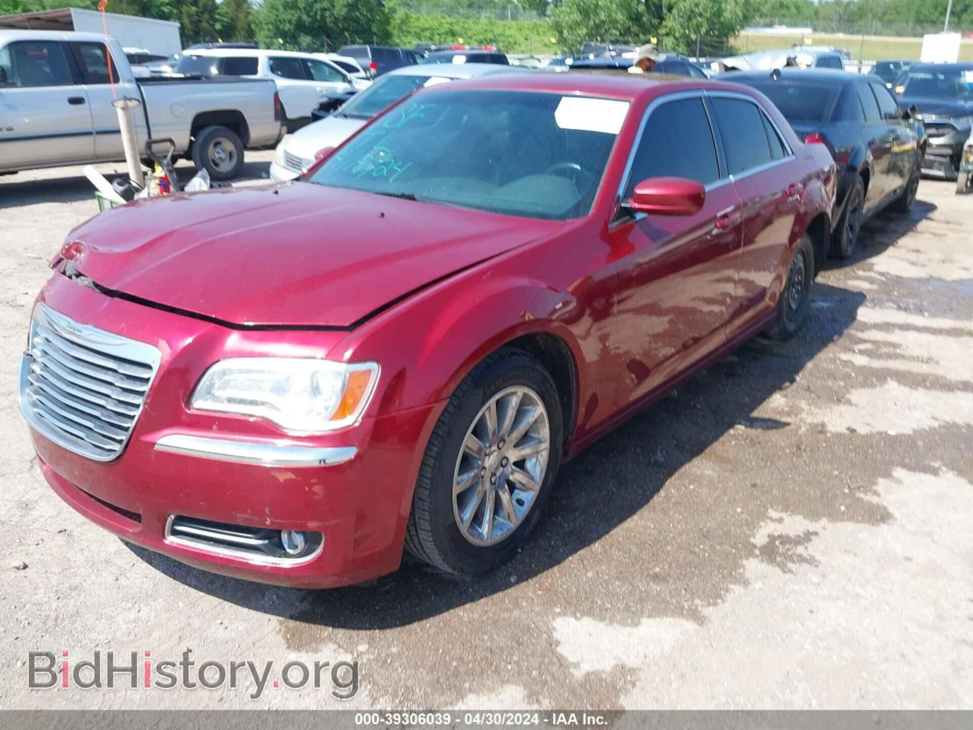 2014 CHRYSLER 300 - VIN: 2C3CCAAG4EH105654 - Фото 2