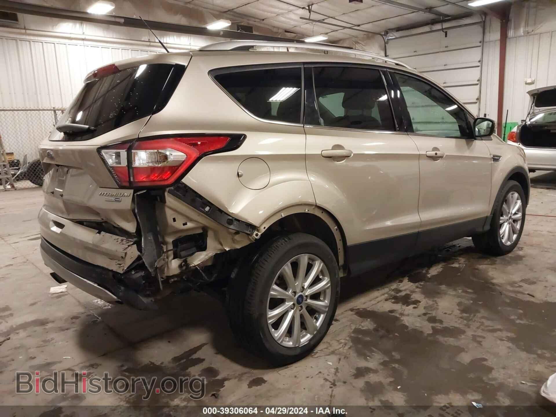 2017 FORD ESCAPE - VIN: 1FMCU9J98HUB79956 - Фото 4