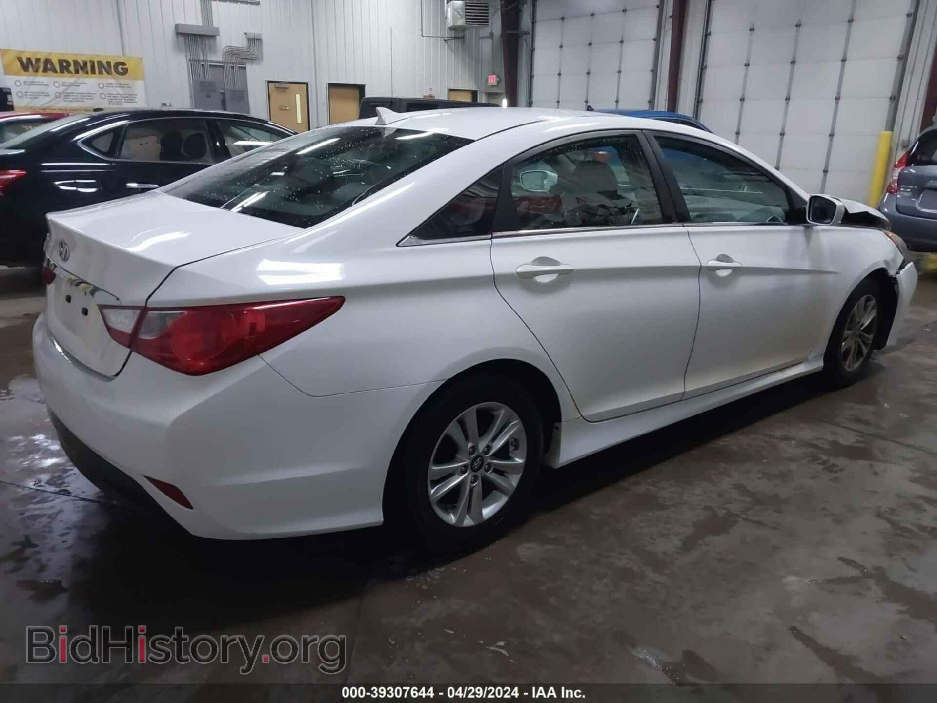 2014 HYUNDAI SONATA - VIN: 5NPEB4AC3EH863353 - Фото 4