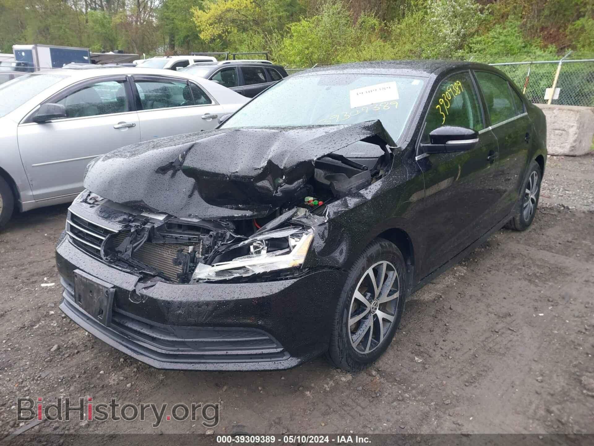 2017 VOLKSWAGEN JETTA - VIN: 3VWDB7AJ4HM310038 - Фото 2