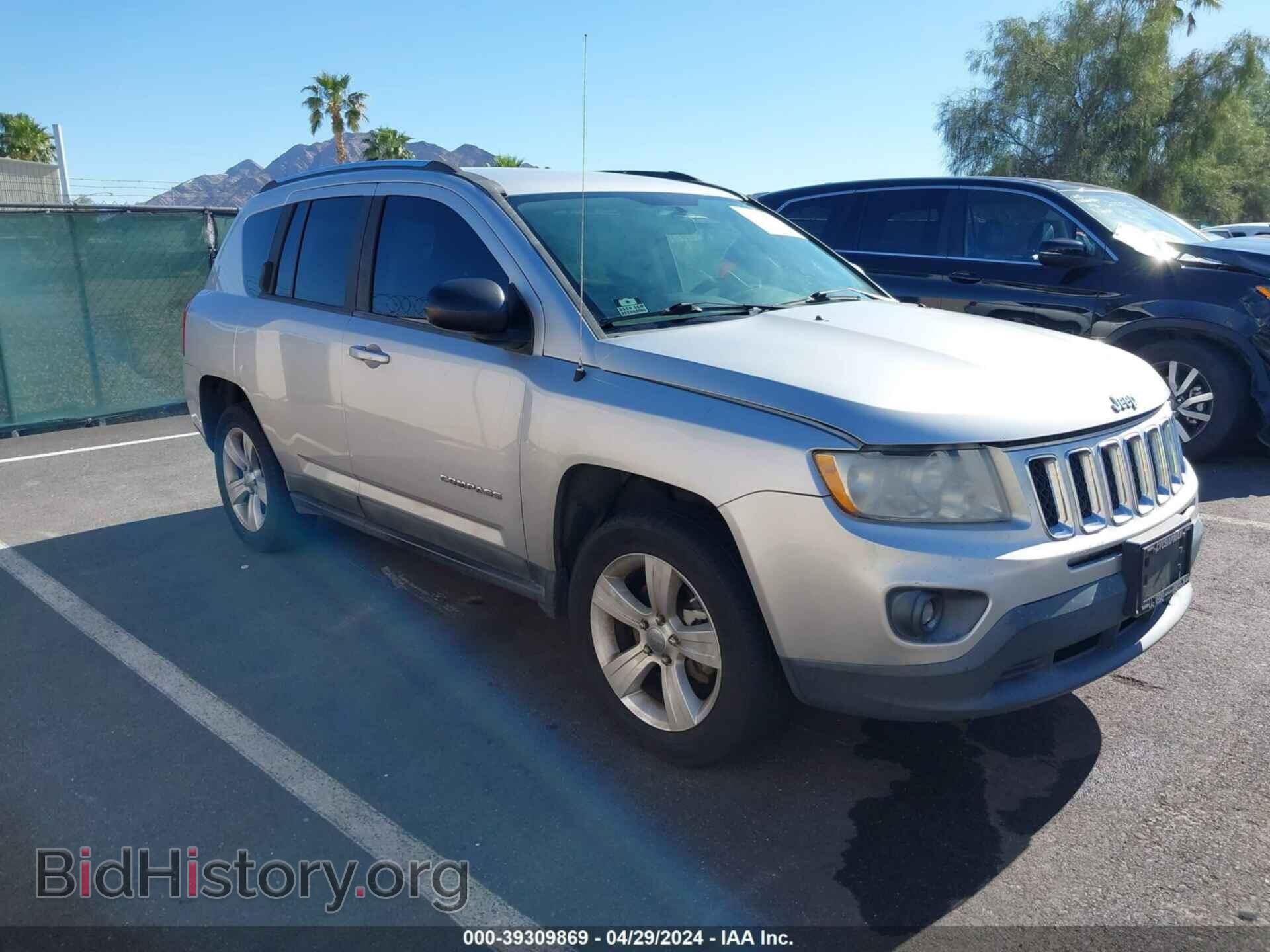 Photo 1J4NT1FB6BD228067 - JEEP COMPASS 2011