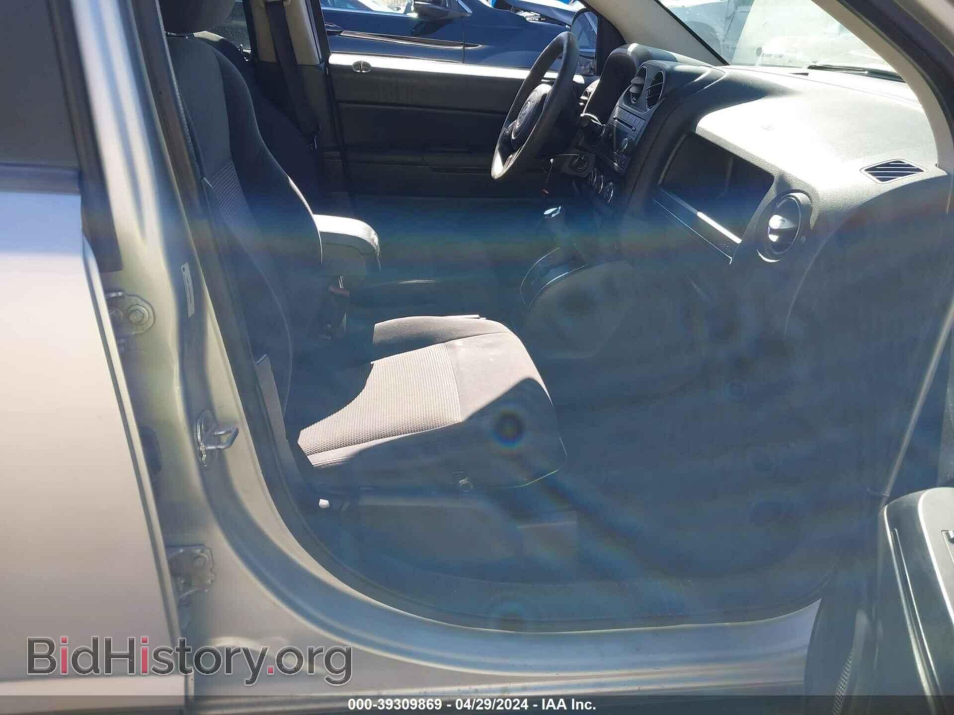2011 JEEP COMPASS - VIN: 1J4NT1FB6BD228067 - Photo 5