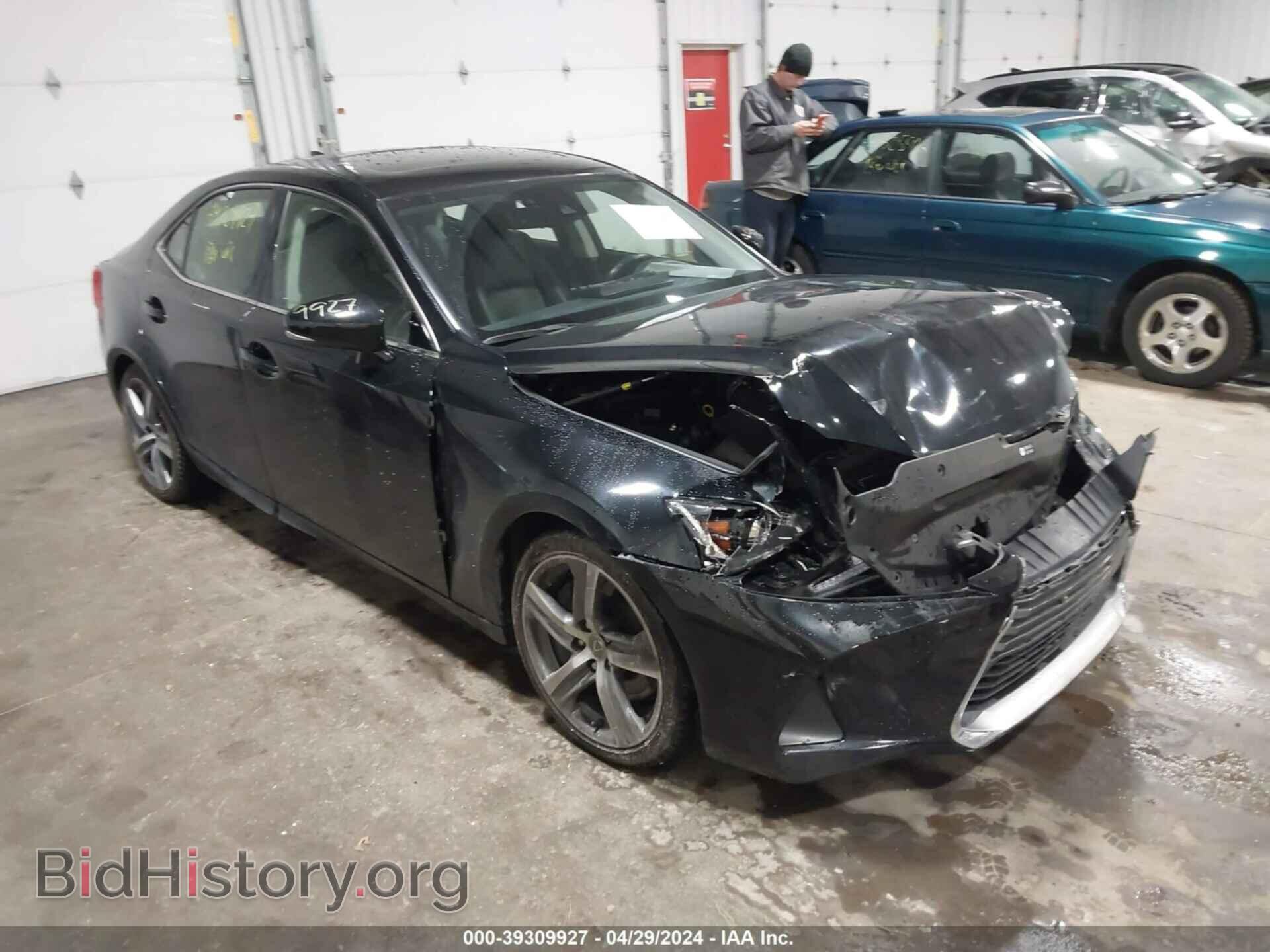 Photo JTHCM1D25H5018784 - LEXUS IS 300 2017