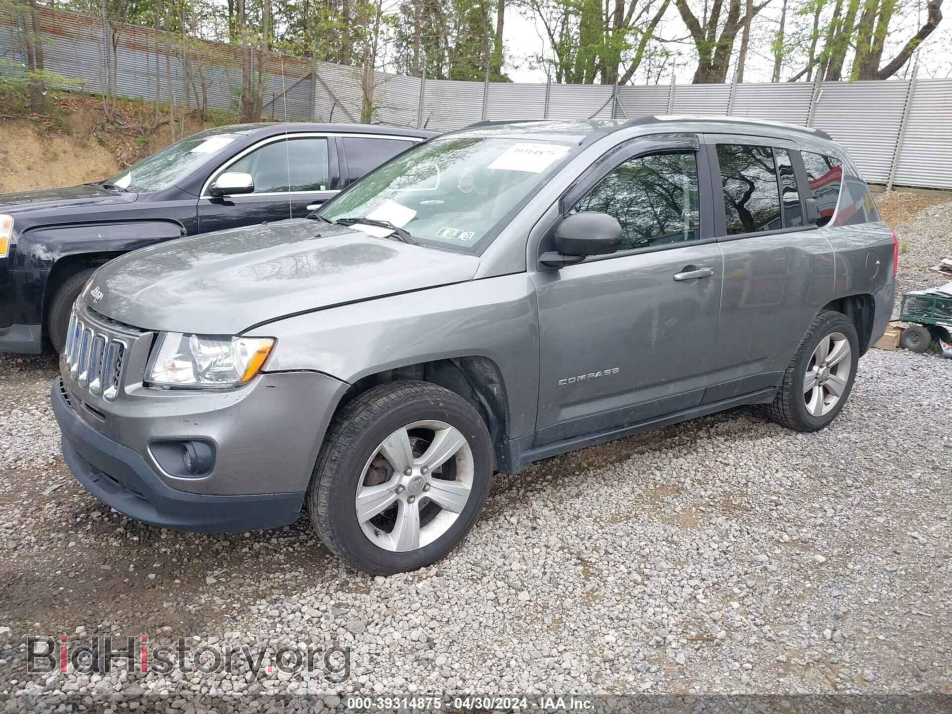 2012 JEEP COMPASS - VIN: 1C4NJDBB8CD522770 - Photo 2