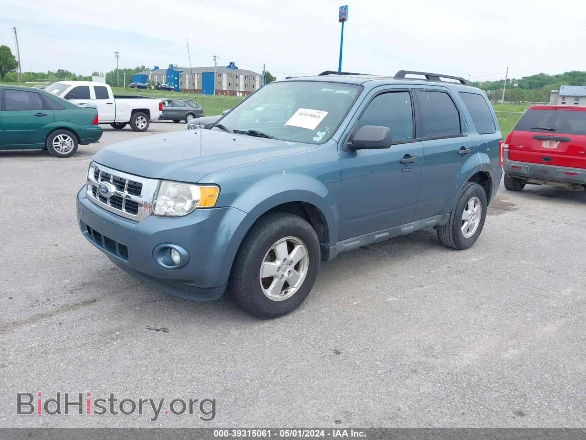 2011 FORD ESCAPE - VIN: 1FMCU0DG8BKC42434 - Фото 2