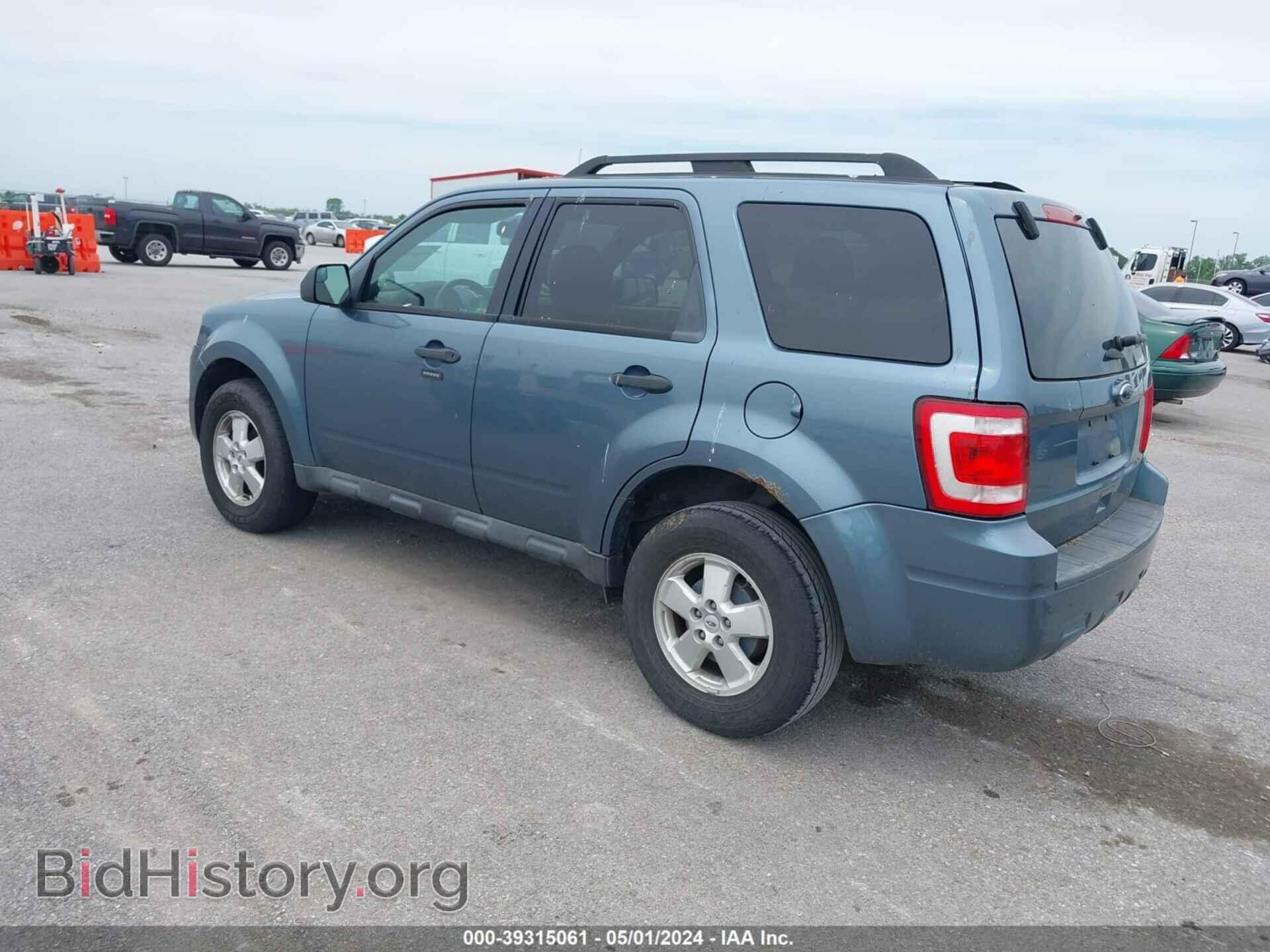 2011 FORD ESCAPE - VIN: 1FMCU0DG8BKC42434 - Фото 3
