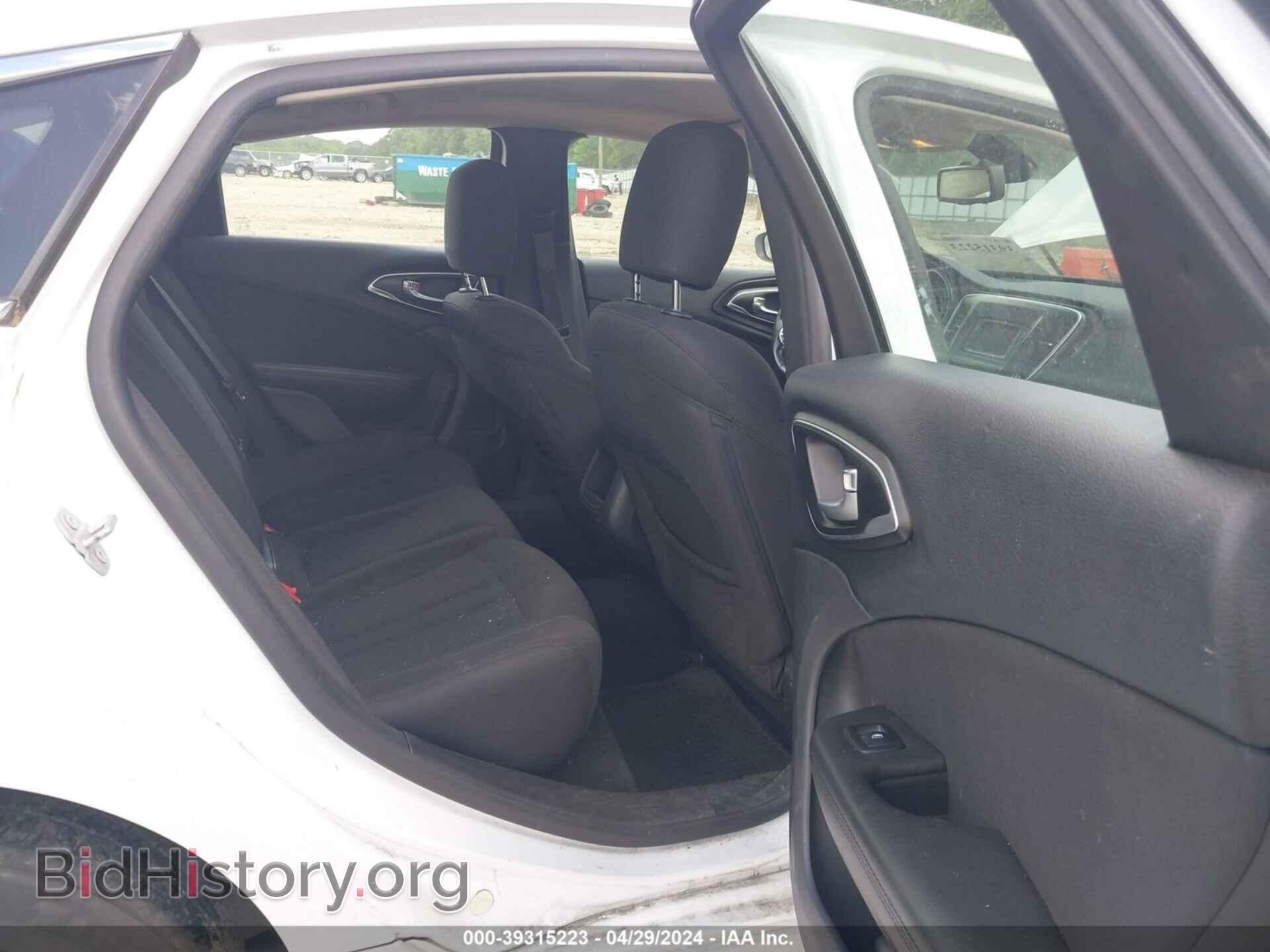 2016 CHRYSLER 200 - VIN: 1C3CCCAB0GN170401 - Фото 8