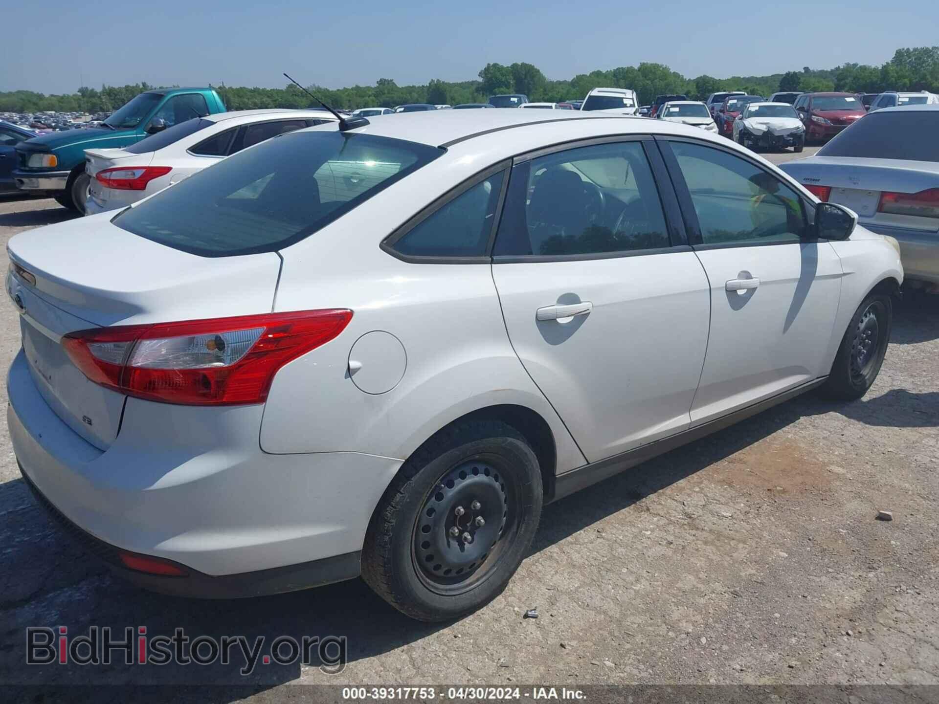 2012 FORD FOCUS - VIN: 1FAHP3F24CL201384 - Фото 4