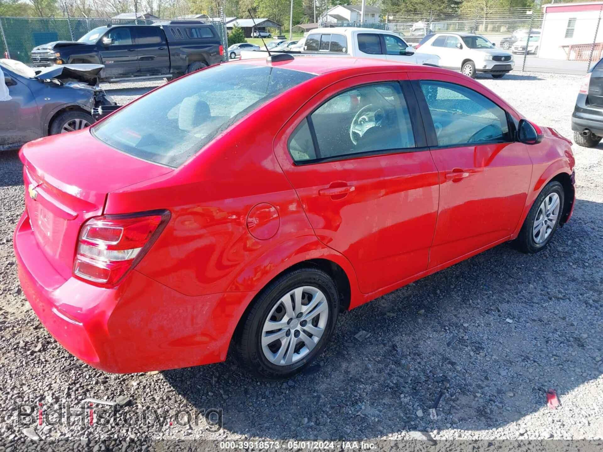 2017 CHEVROLET SONIC - VIN: 1G1JB5SH2H4144872 - Фото 4