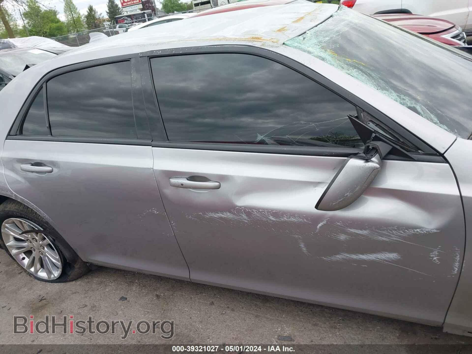 2017 CHRYSLER 300 - VIN: 2C3CCAAG2HH570437 - Фото 13