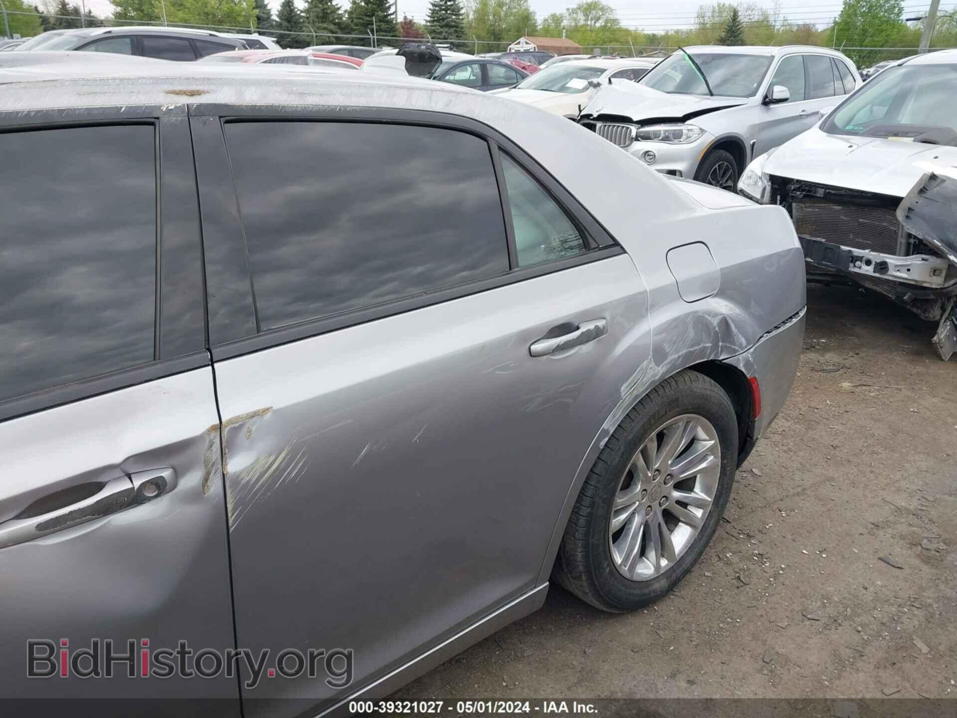 2017 CHRYSLER 300 - VIN: 2C3CCAAG2HH570437 - Фото 19