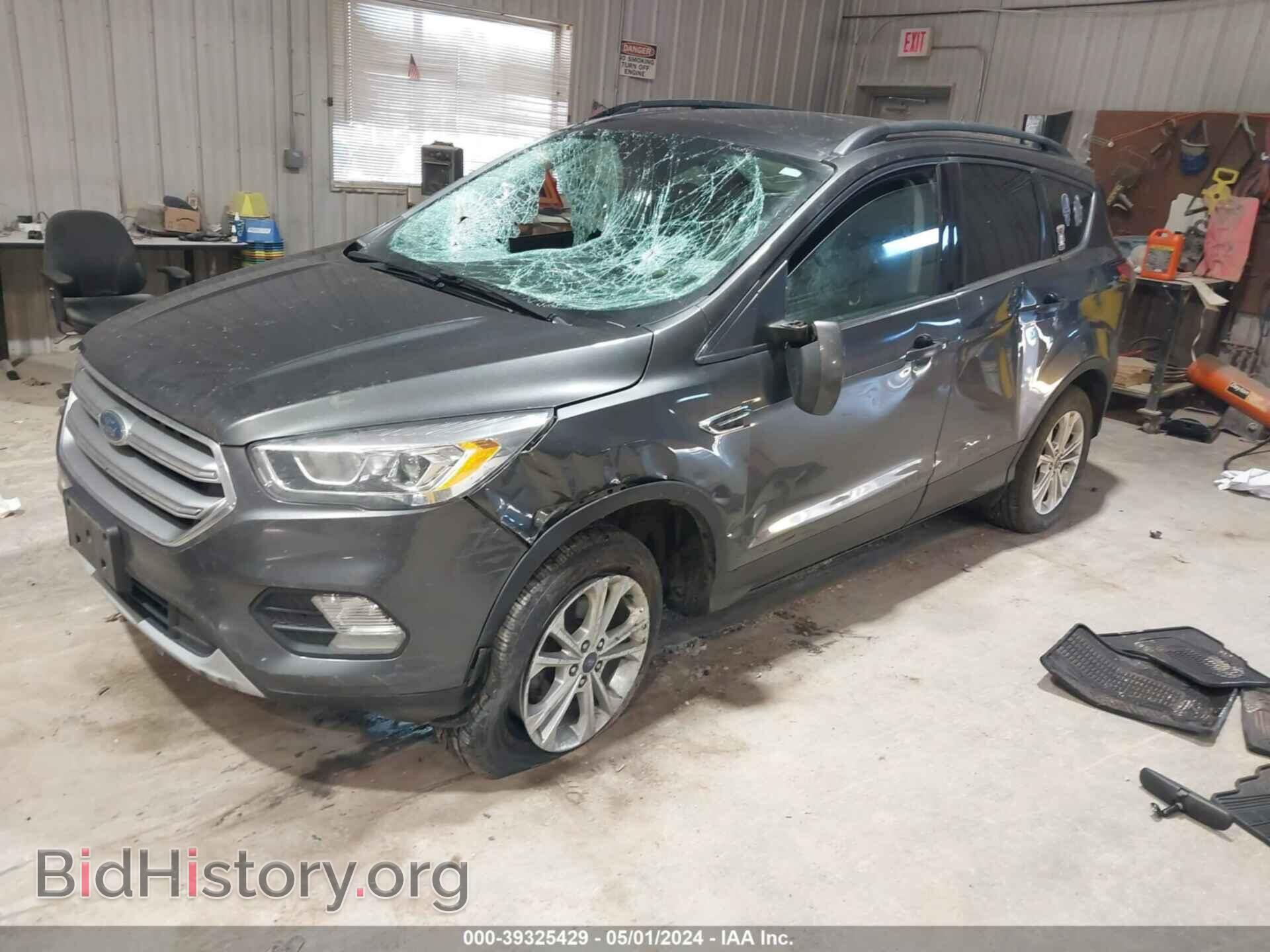 2017 FORD ESCAPE - VIN: 1FMCU0GD6HUC33603 - Фото 2