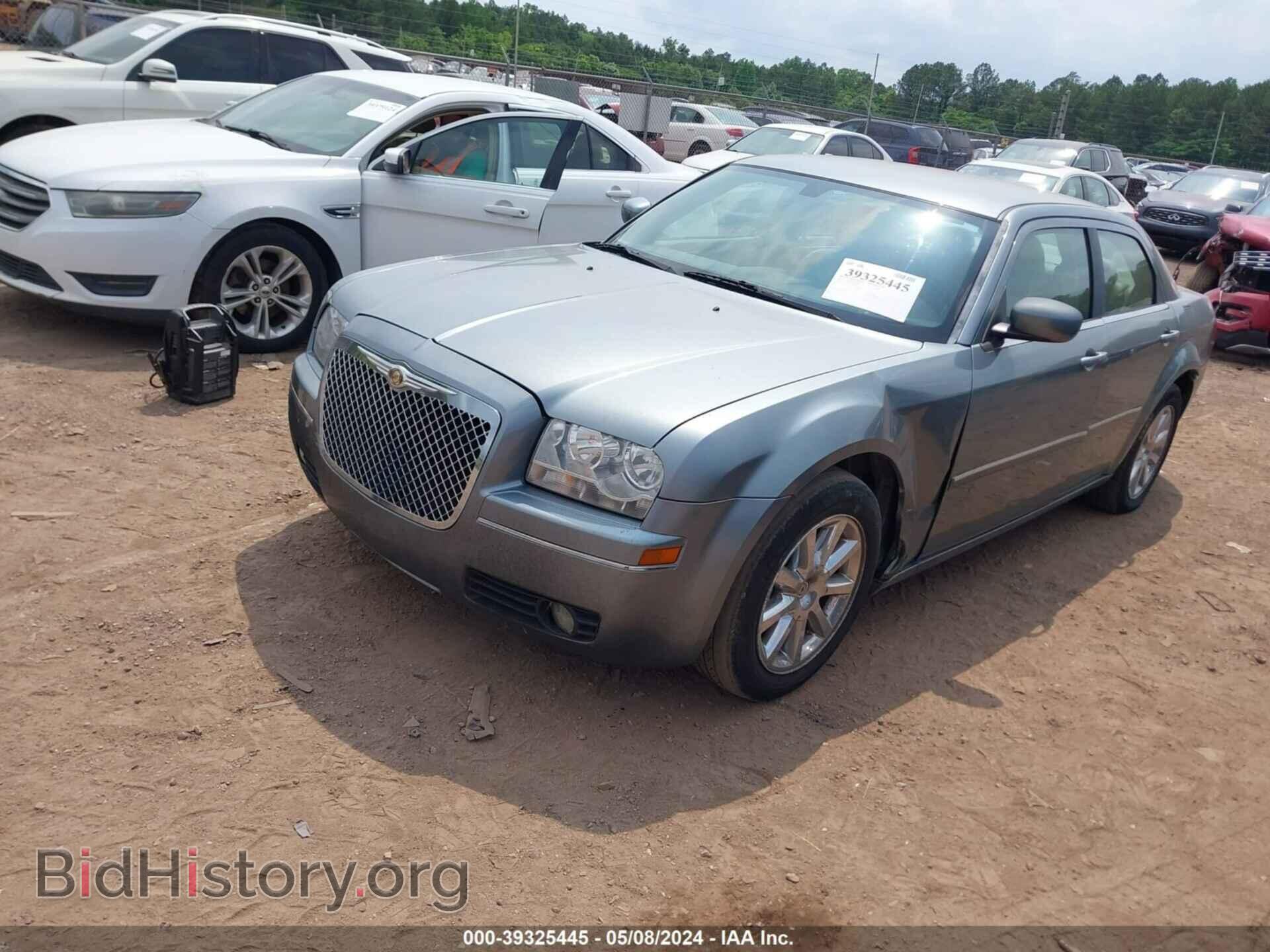 2007 CHRYSLER 300 - VIN: 2C3KA53G97H896188 - Фото 2