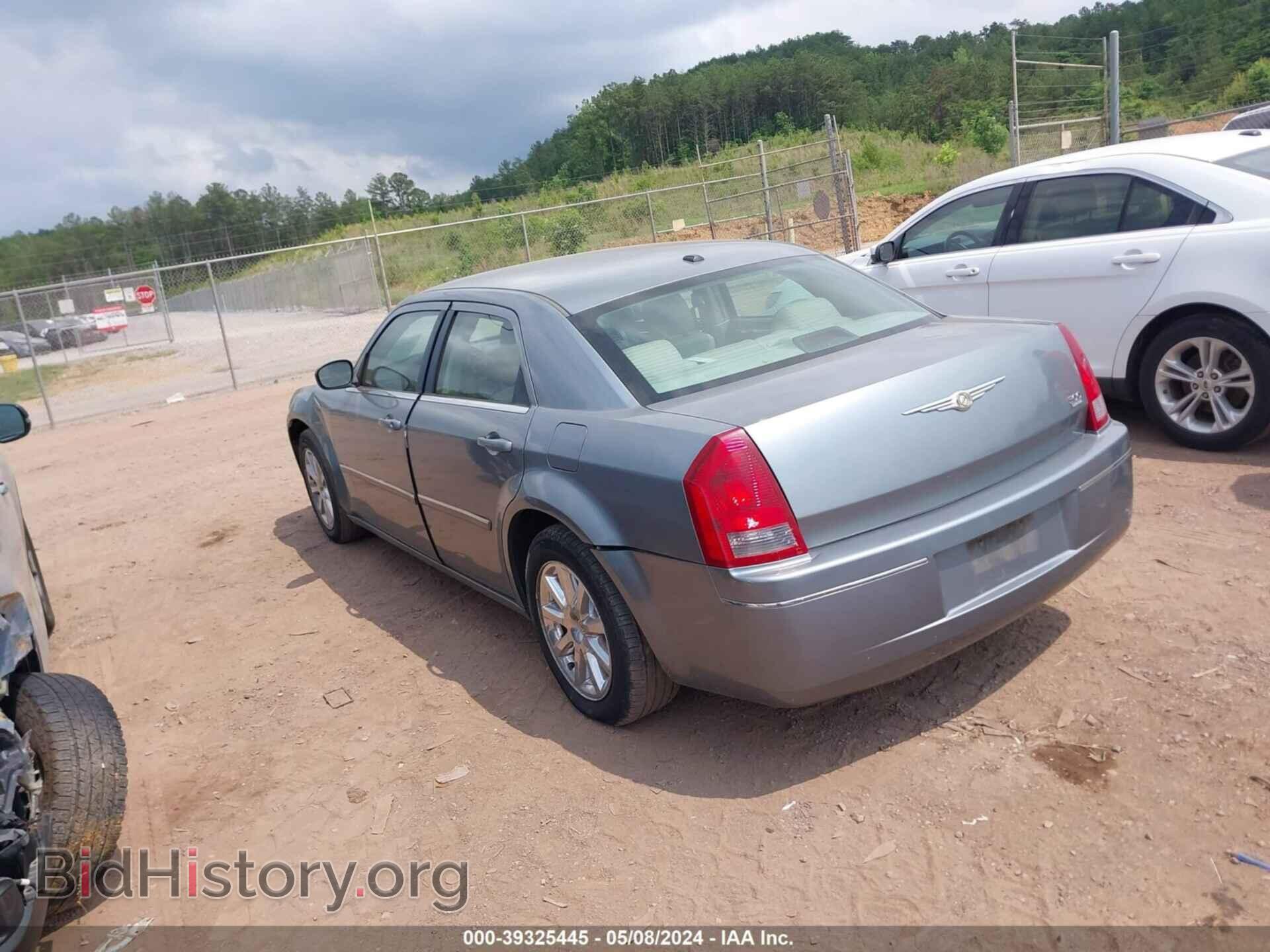 2007 CHRYSLER 300 - VIN: 2C3KA53G97H896188 - Фото 3