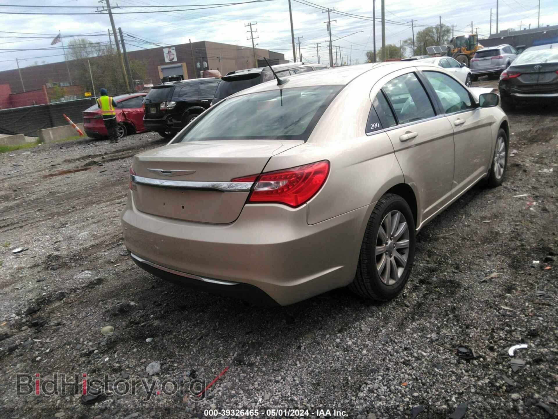 2013 CHRYSLER 200 - VIN: 1C3CCBBB2DN597485 - Фото 4