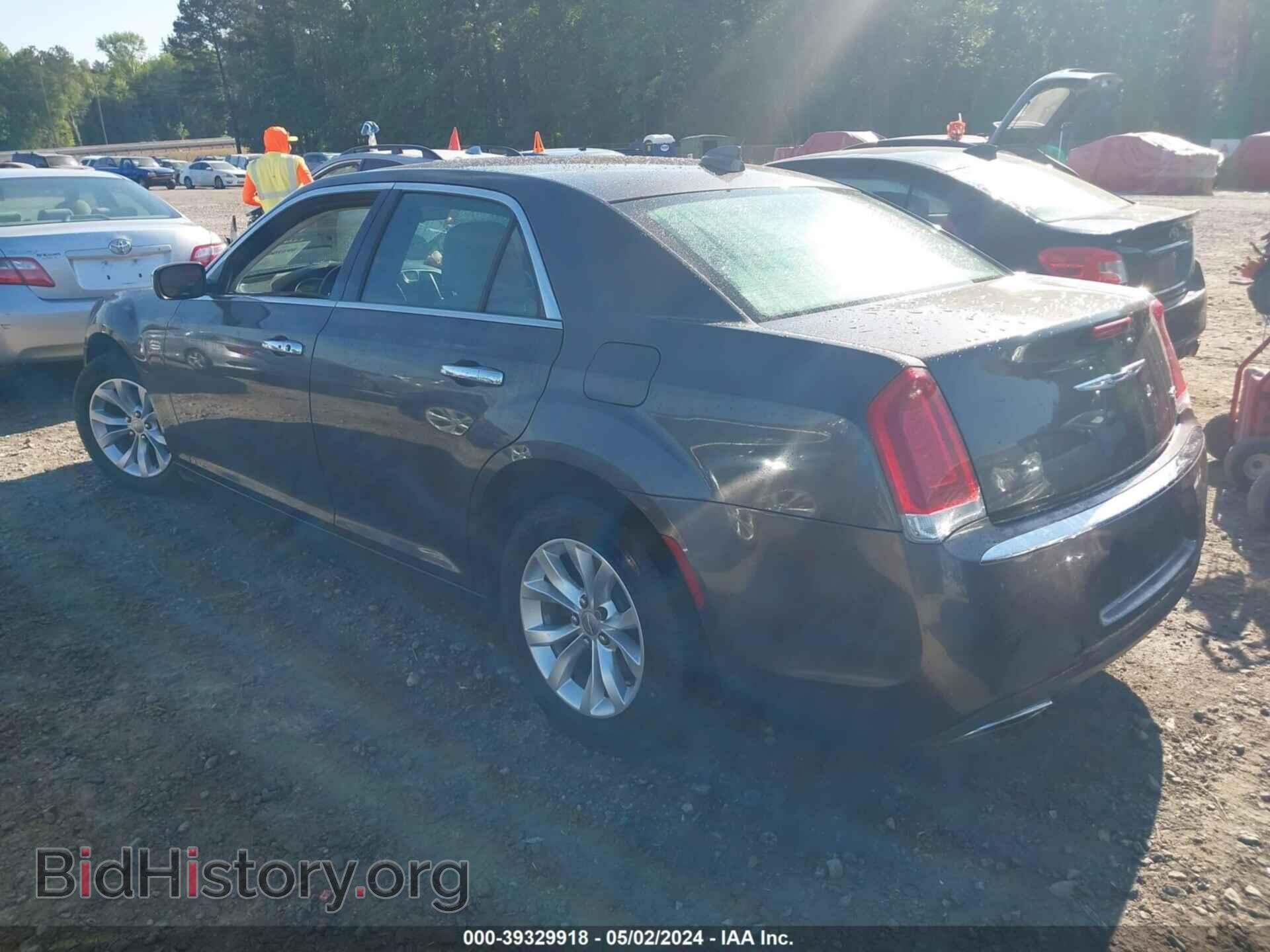 2015 CHRYSLER 300 - VIN: 2C3CCAAG8FH742838 - Фото 3