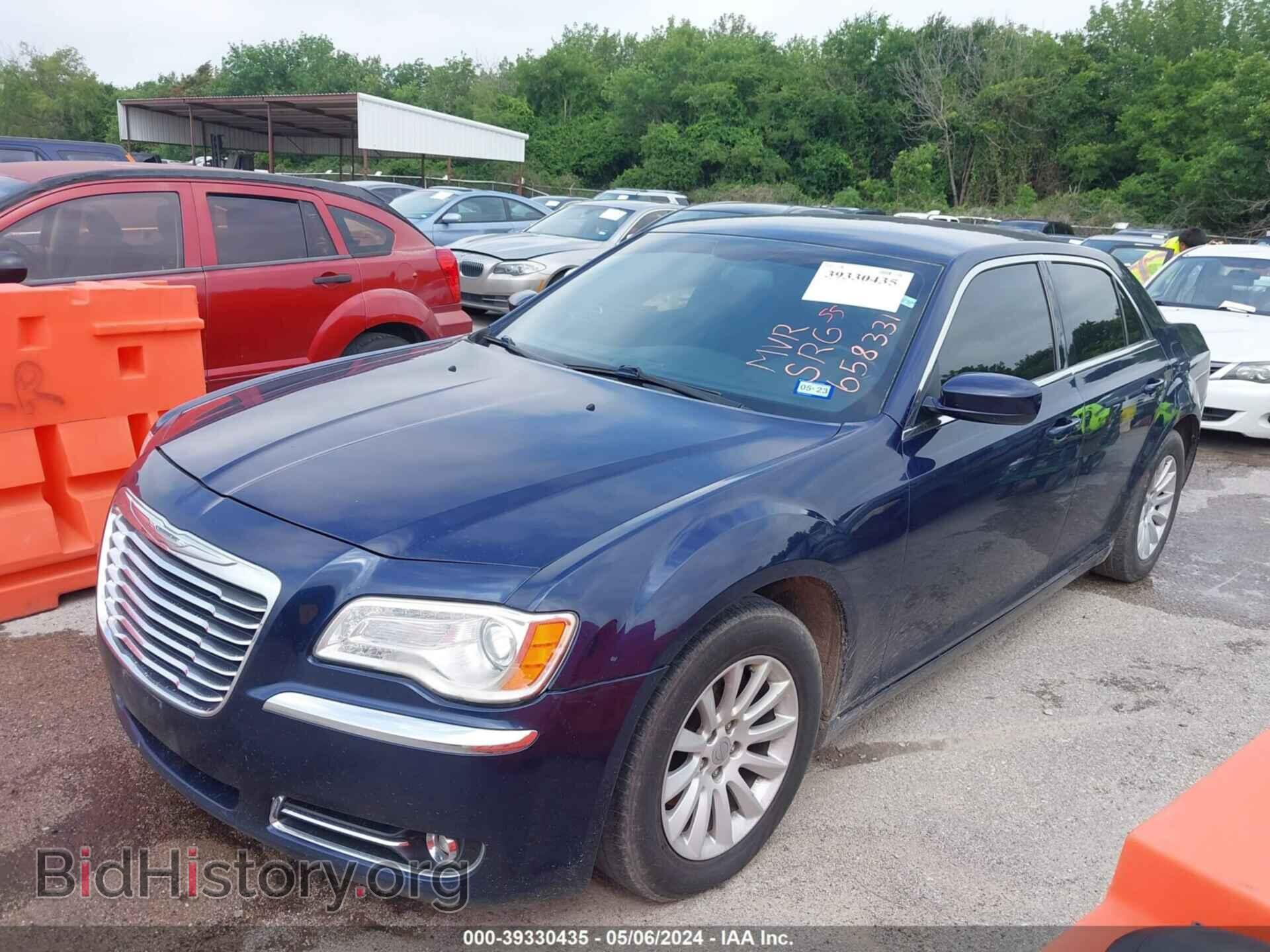 2013 CHRYSLER 300 - VIN: 2C3CCAAG7DH658331 - Фото 2