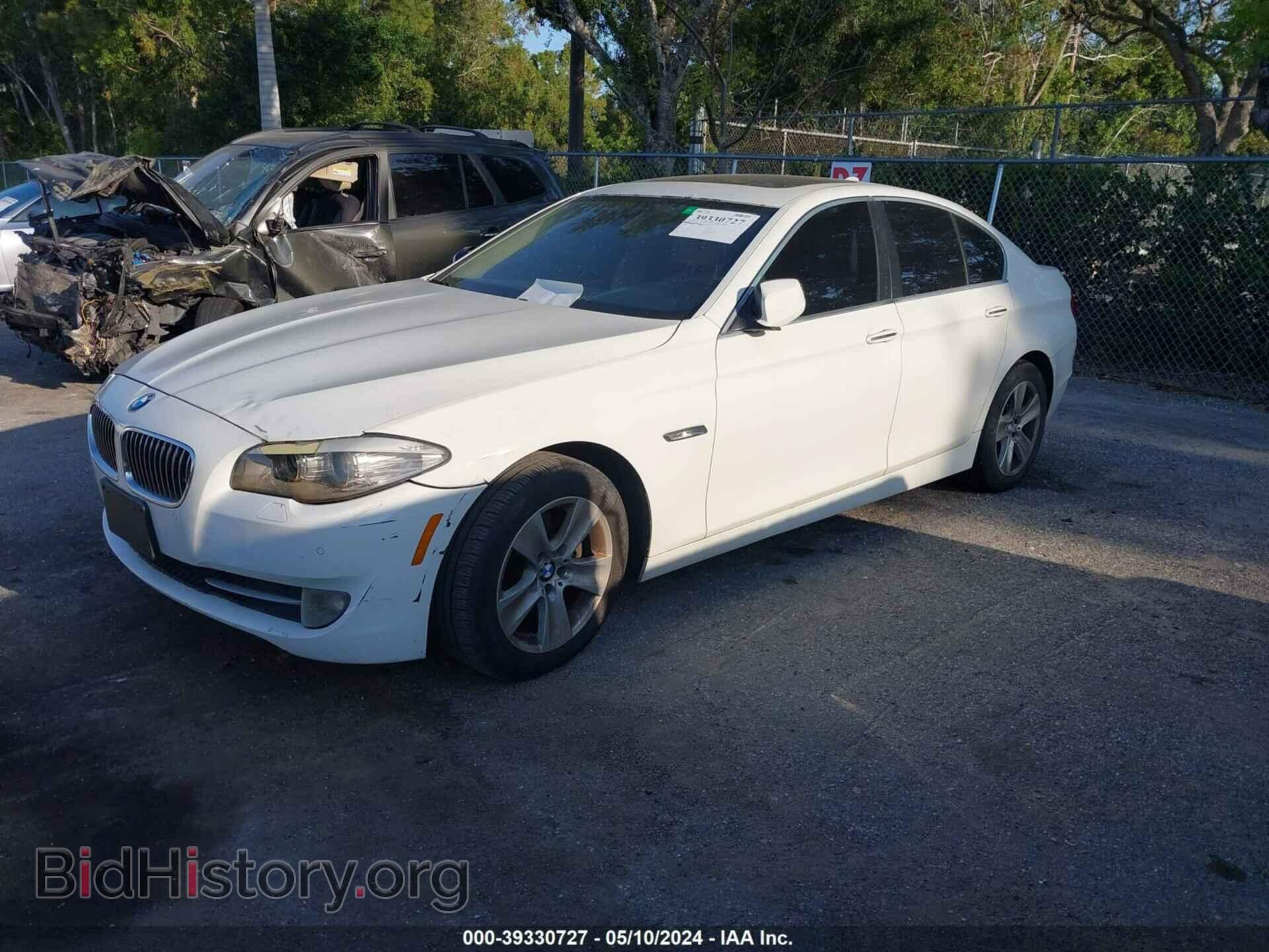 2012 BMW 528I - VIN: WBAXG5C55CDW24465 - Фото 2