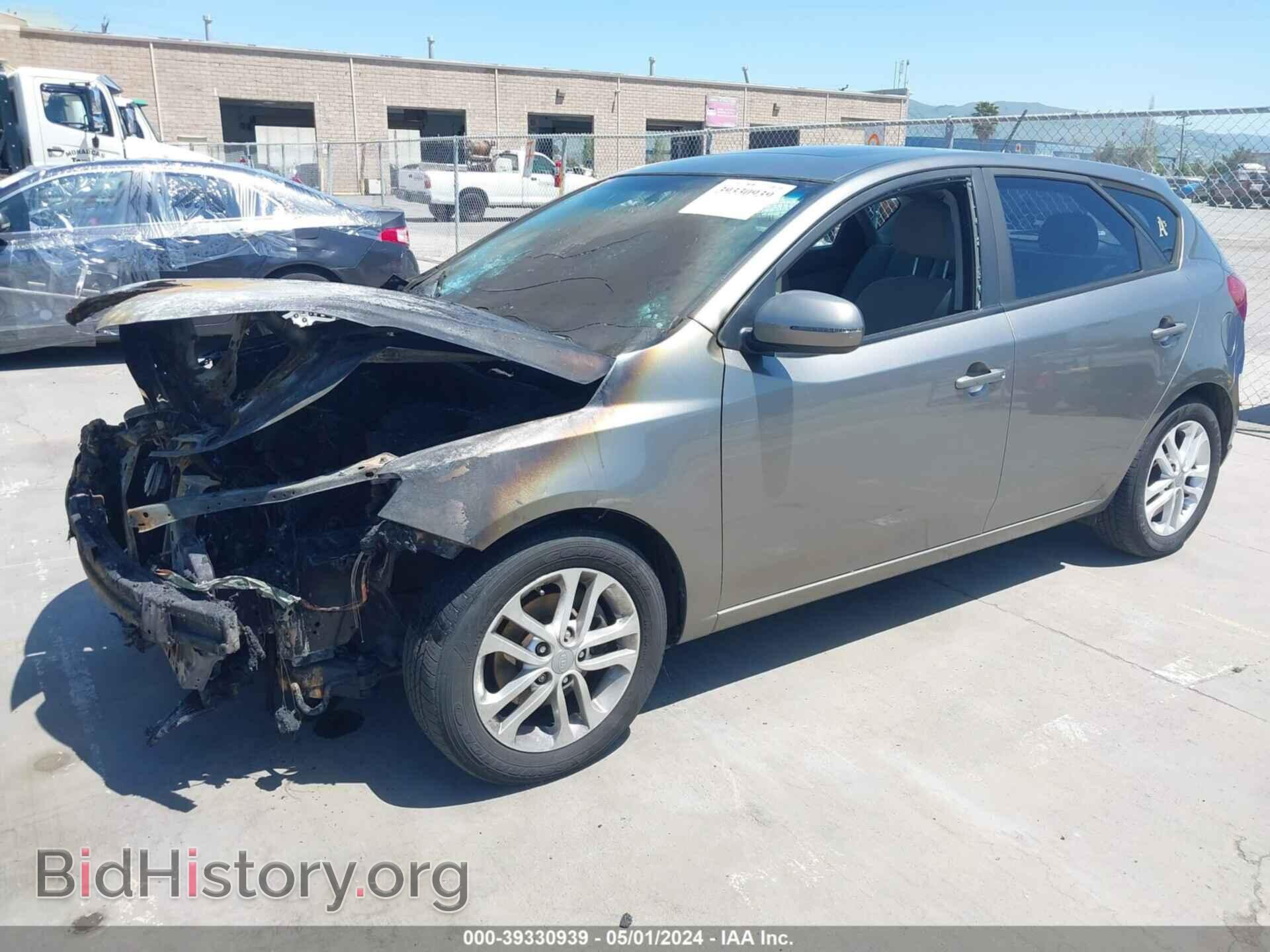 2012 KIA FORTE - VIN: KNAFU5A25C5568910 - Фото 2