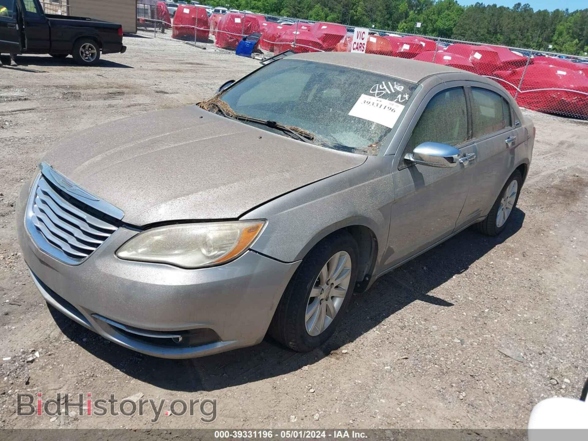 2013 CHRYSLER 200 - VIN: 1C3CCBCG9DN528416 - Фото 2