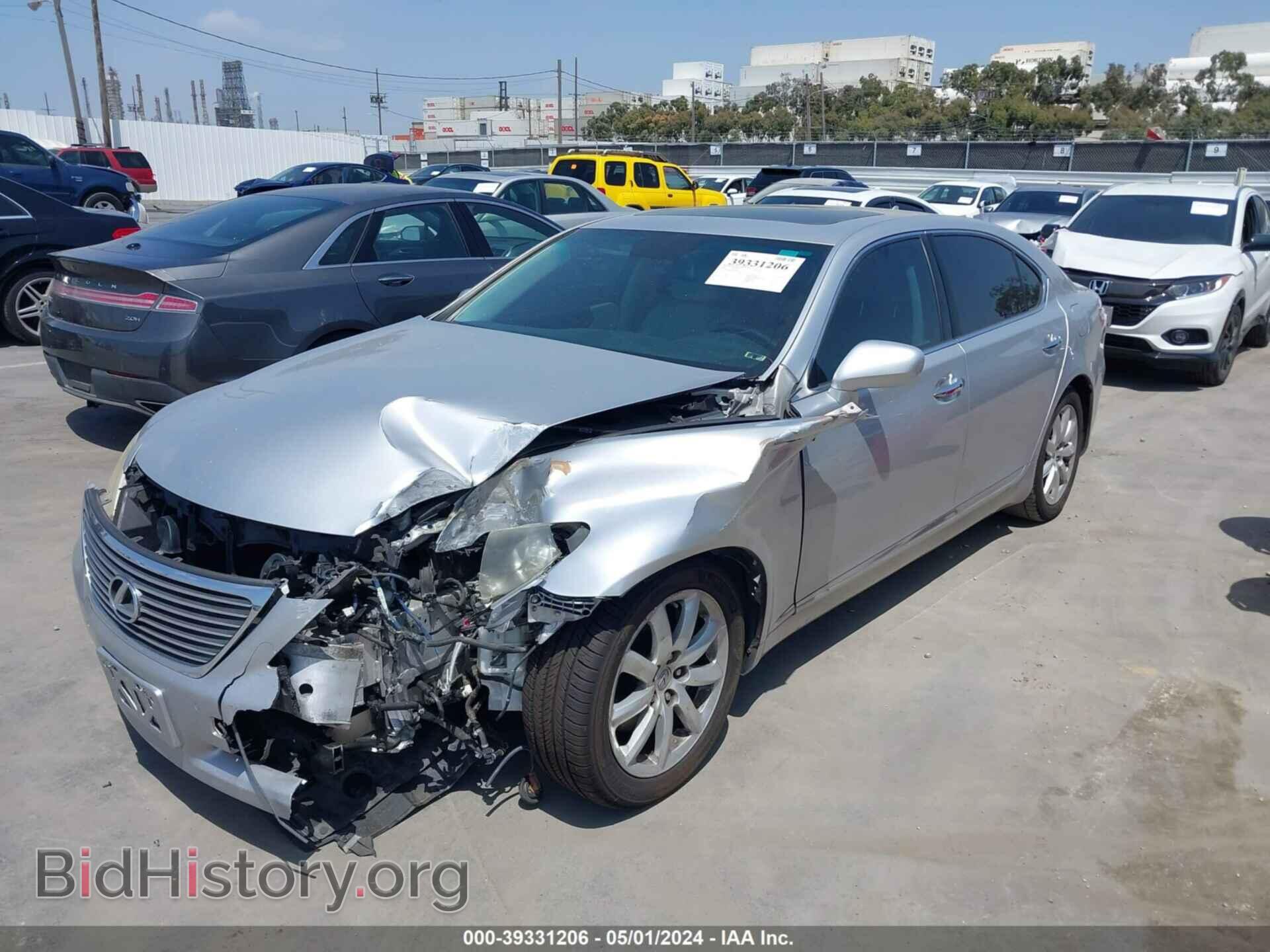 2009 LEXUS LS 460 - VIN: JTHGL46F195033418 - Фото 2