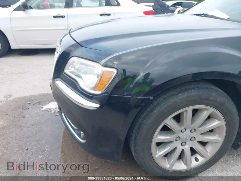 2012 Chrysler 300 (VIN 2C3CCACG0CH309653) — photo 6 of 11