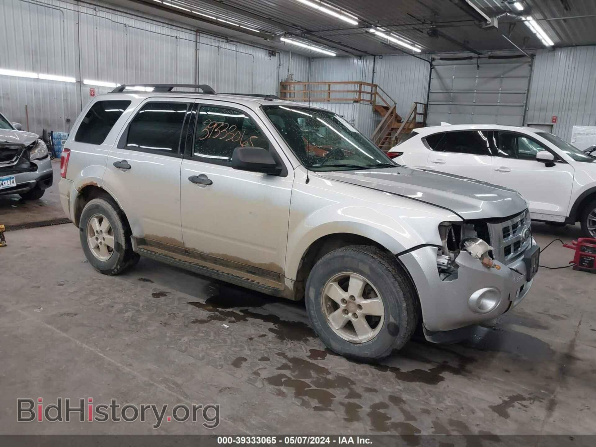 Photo 1FMCU9D78BKA33747 - FORD ESCAPE 2011
