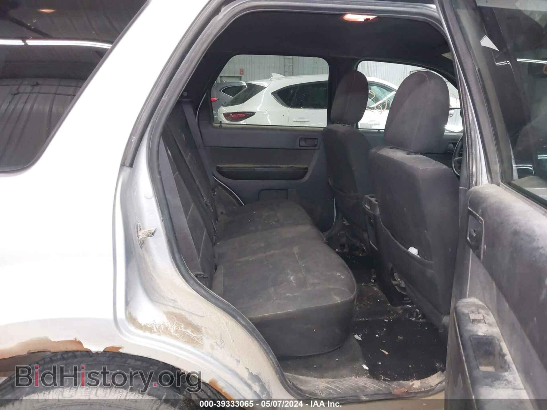 2011 FORD ESCAPE - VIN: 1FMCU9D78BKA33747 - Фото 8