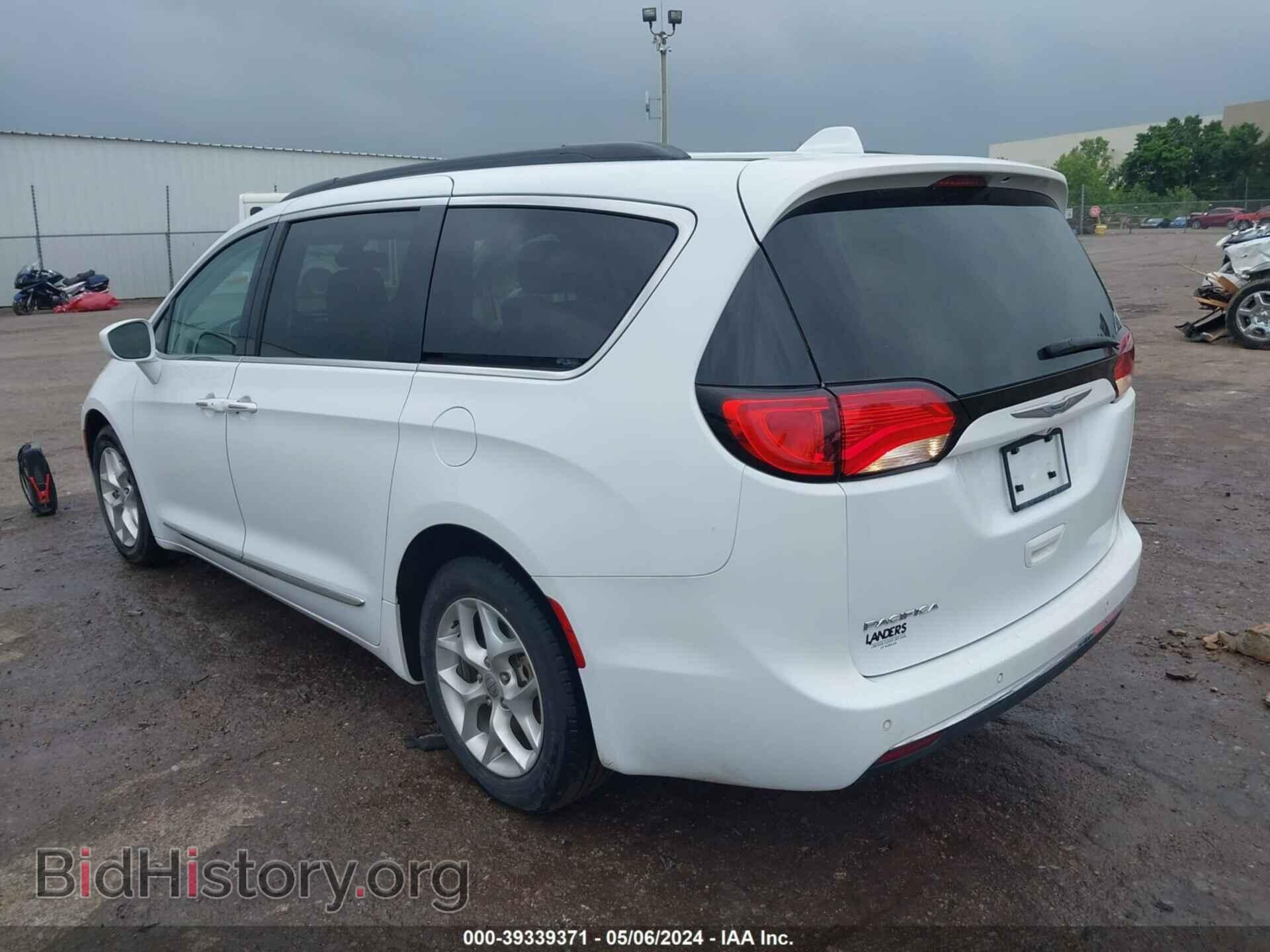 2017 CHRYSLER PACIFICA - VIN: 2C4RC1BG8HR831732 - Photo 3