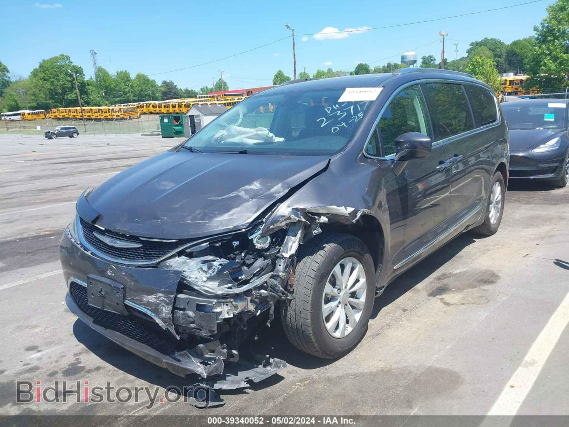 2018 CHRYSLER PACIFICA - VIN: 2C4RC1BG6JR309560 - Фото 2