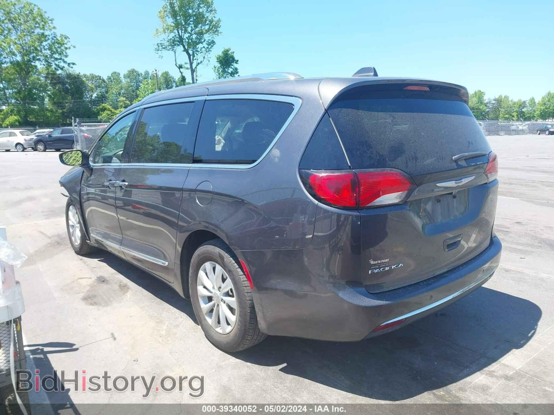 2018 CHRYSLER PACIFICA - VIN: 2C4RC1BG6JR309560 - Фото 3