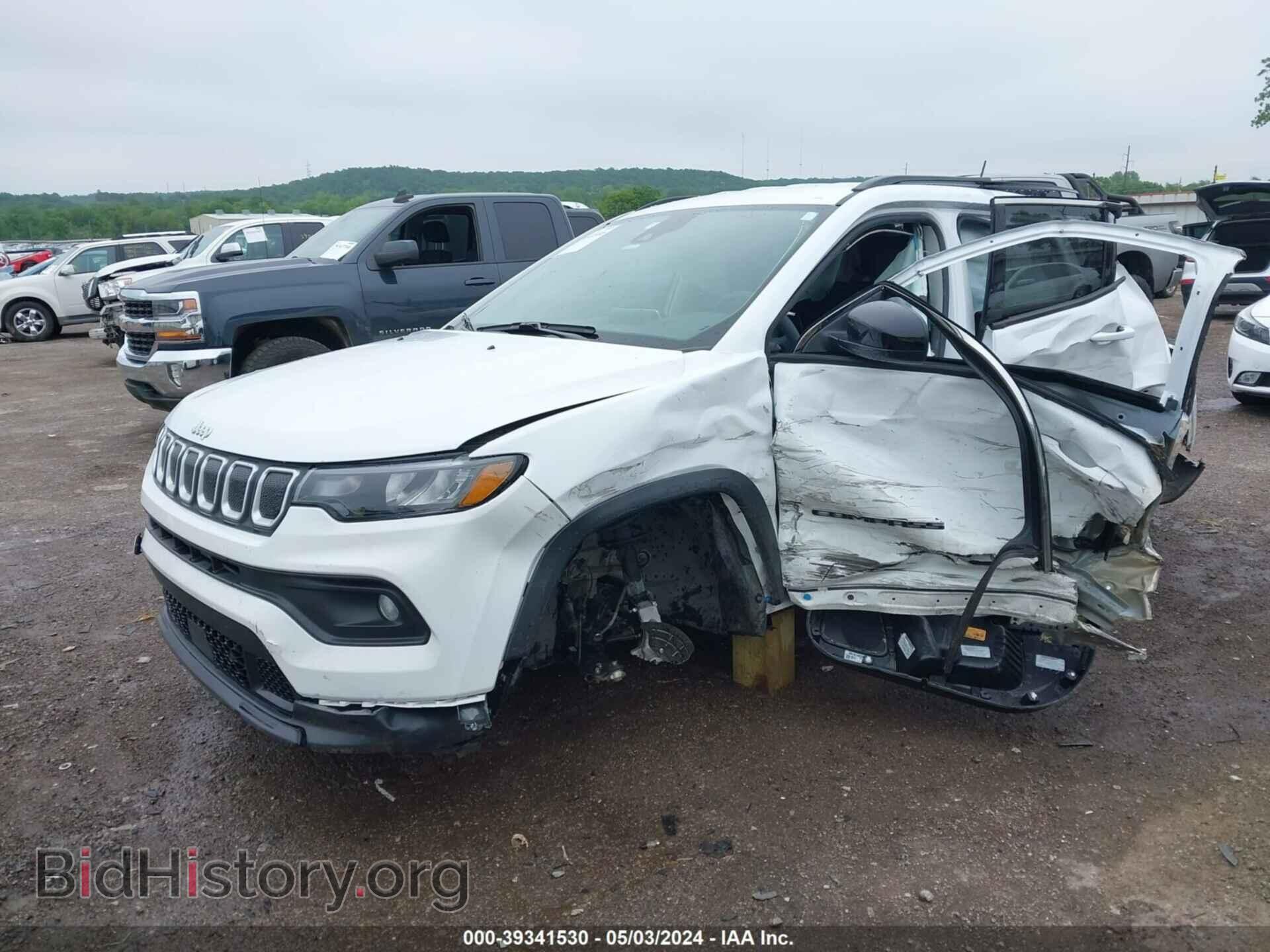 2022 JEEP COMPASS - VIN: 3C4NJDBB0NT143887 - Фото 2