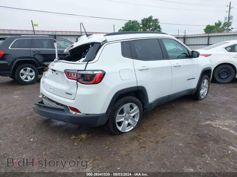 2022 Jeep COMPASS (VIN 3C4NJDBB0NT143887) — photo 4 of 18