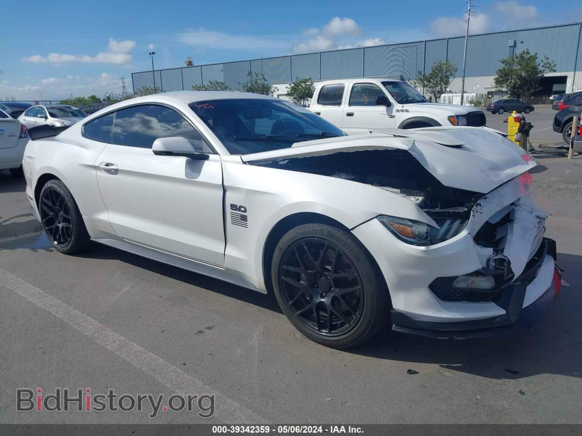 Photo 1FA6P8CF8H5247629 - FORD MUSTANG 2017