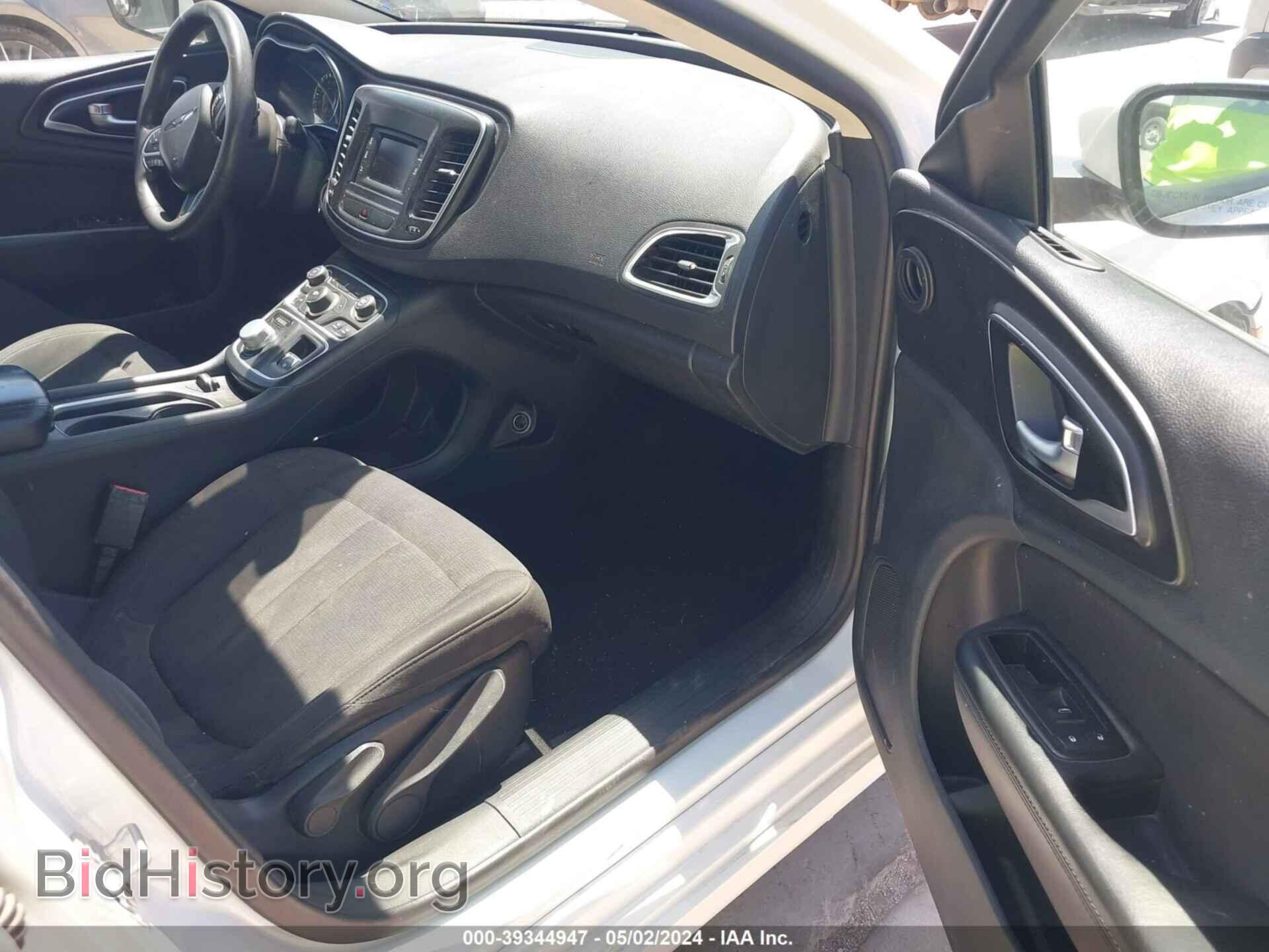 2015 CHRYSLER 200 - VIN: 1C3CCCAB4FN716650 - Фото 5