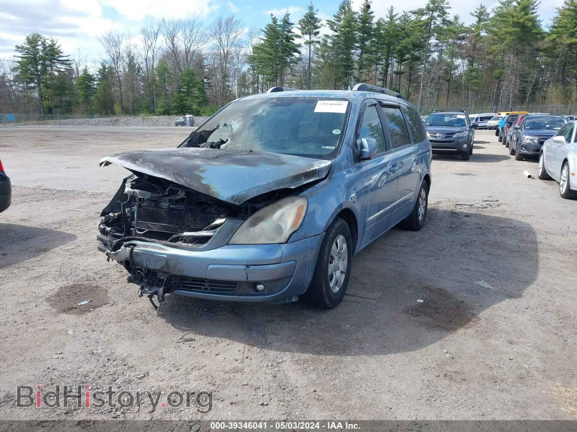 2007 HYUNDAI ENTOURAGE - VIN: KNDMC233176043473 - Photo 2