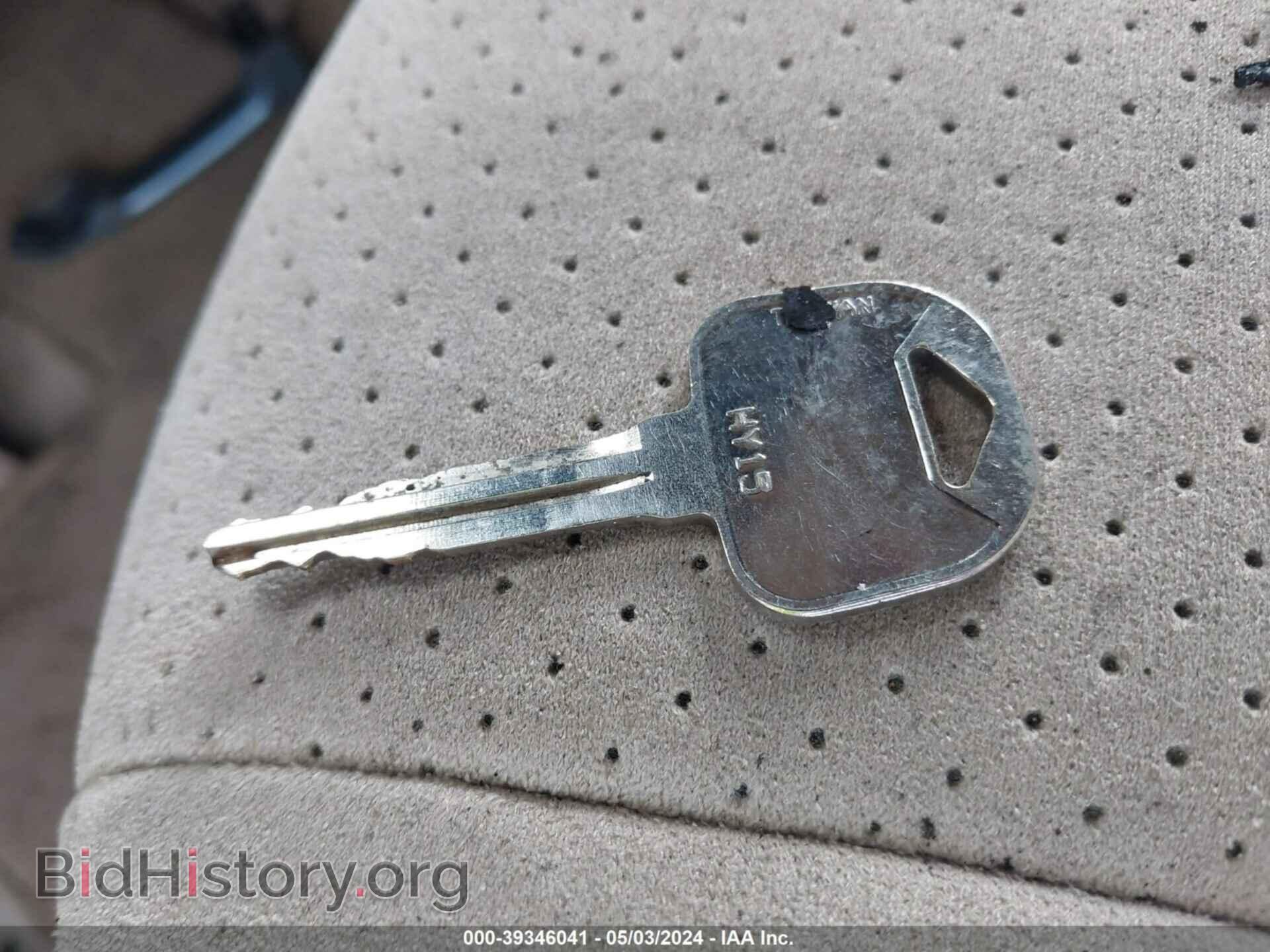 2007 HYUNDAI ENTOURAGE - VIN: KNDMC233176043473 - Photo 11