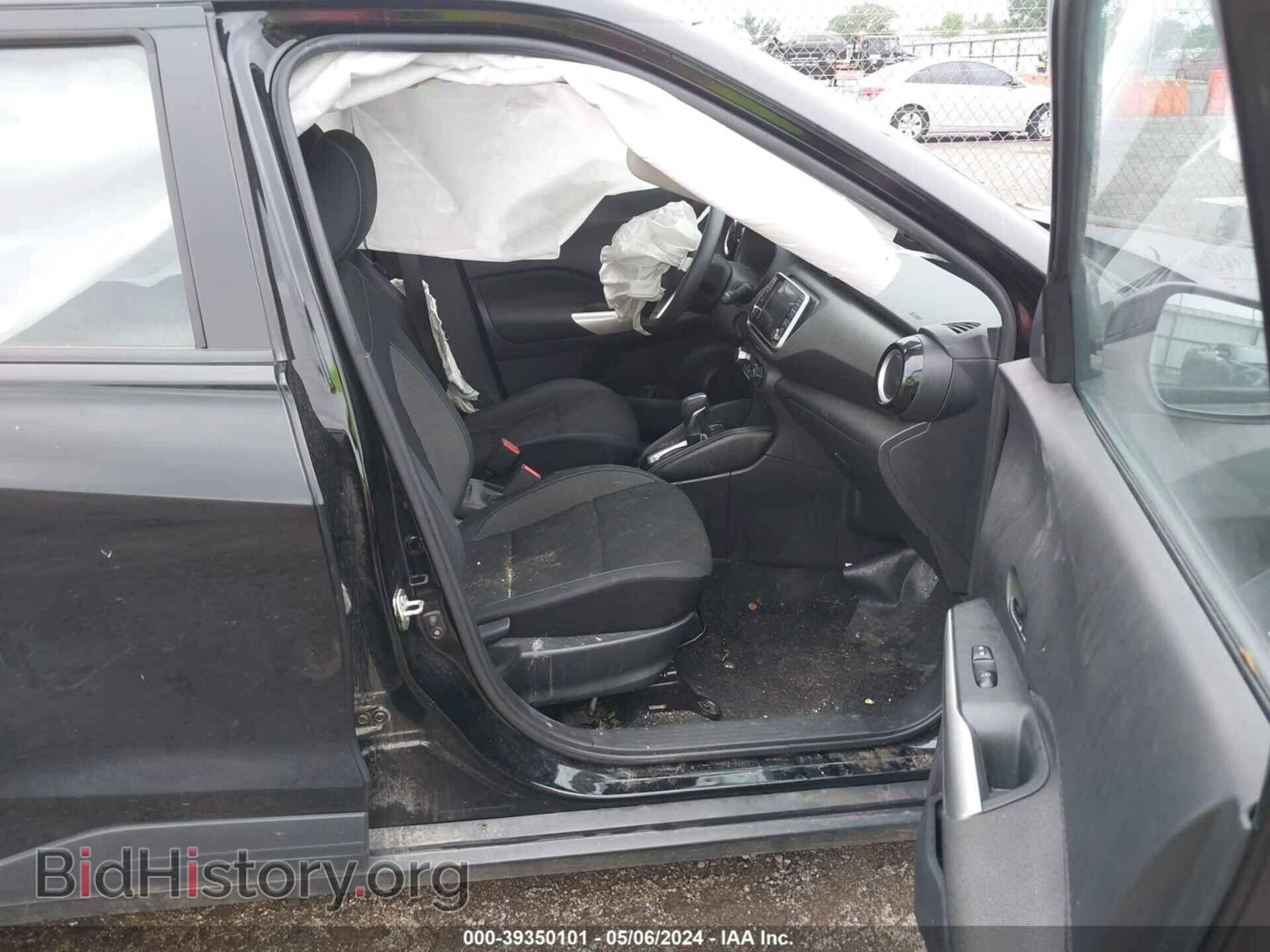 2019 NISSAN KICKS - VIN: 3N1CP5CU3KL551732 - Фото 5